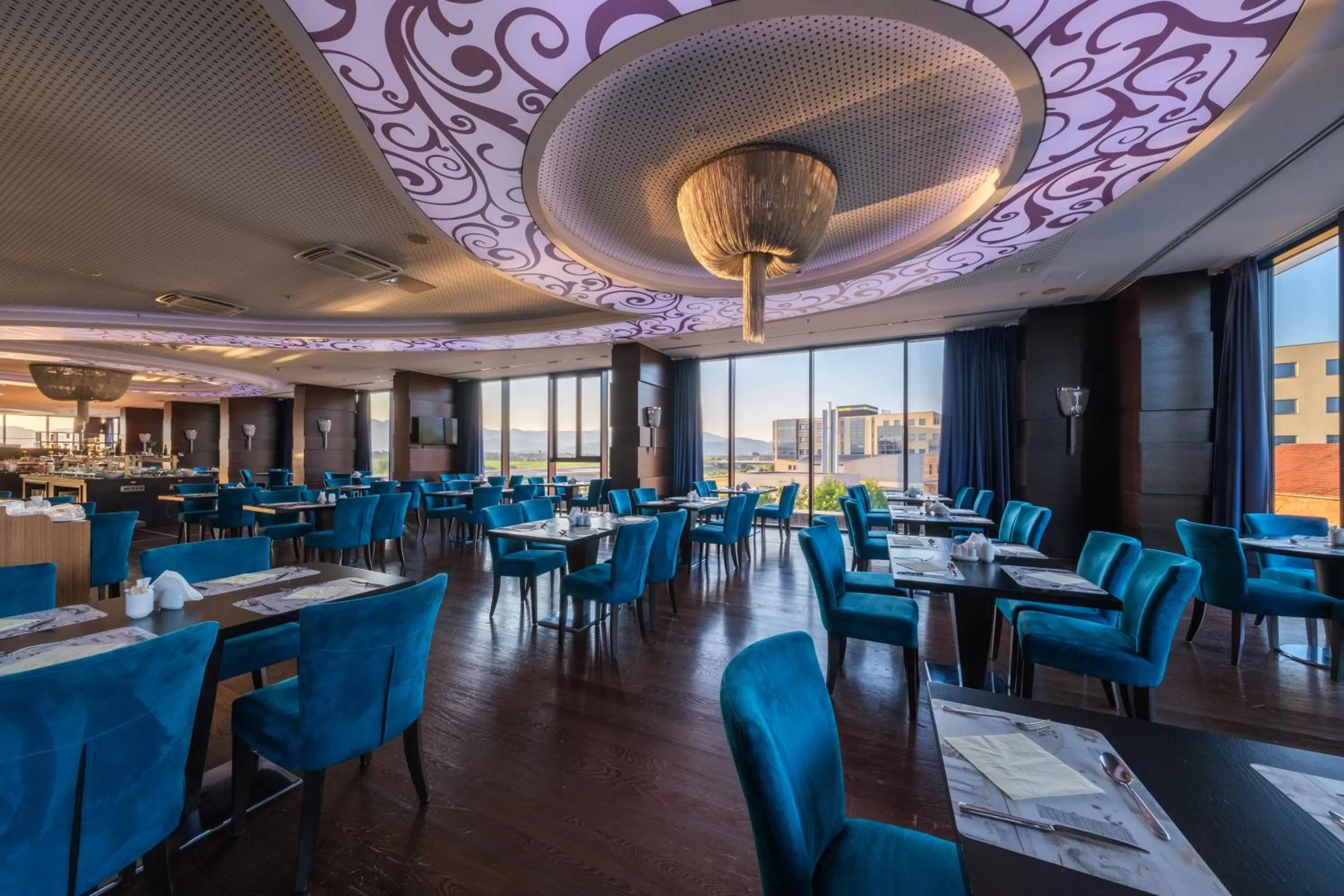 Restaurant/places to eat in Malak Regency Hotel