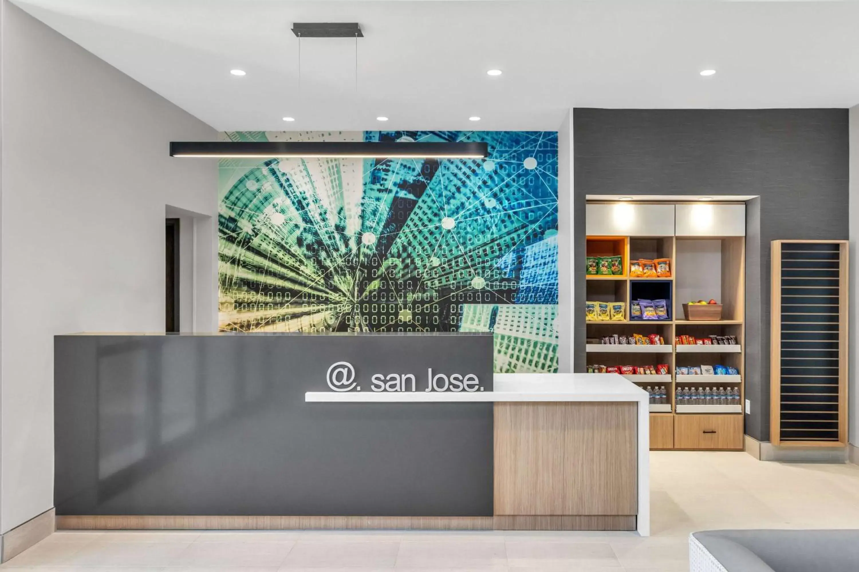 Lobby or reception in La Quinta Inn & Suites by Wyndham San Jose Silicon Valley