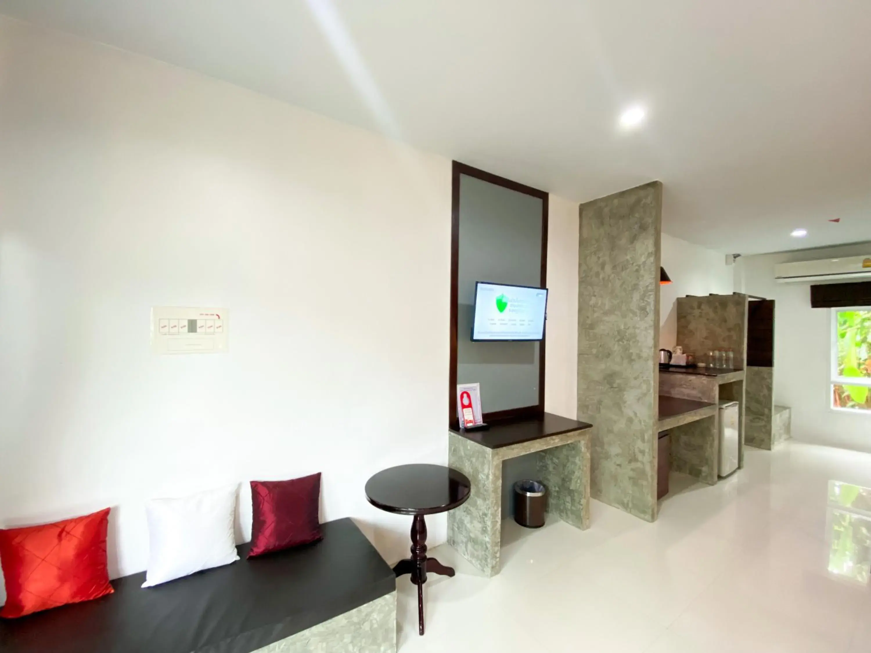 TV and multimedia, Seating Area in Hatzanda Lanta Resort - SHA Extra Plus
