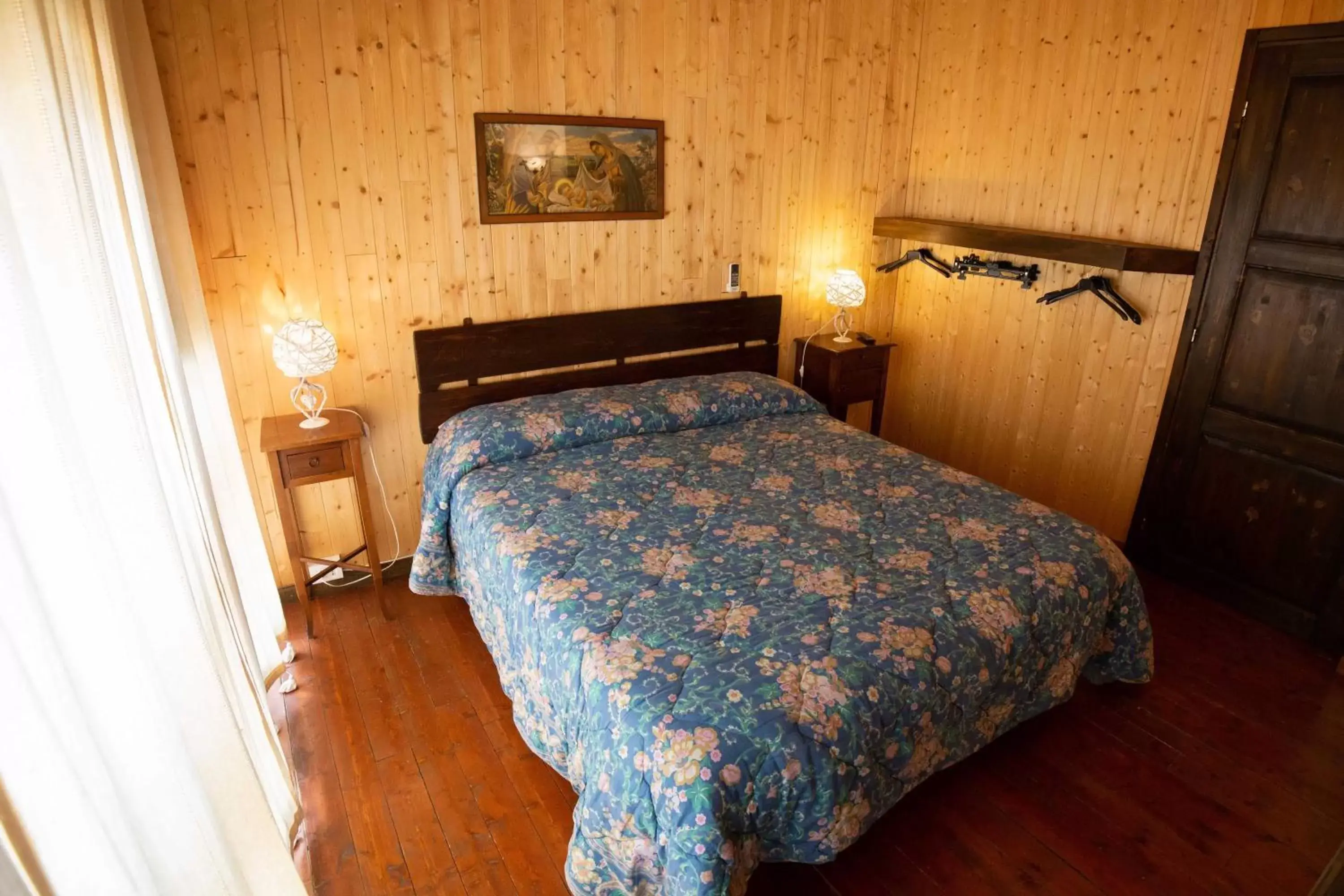 Bedroom, Bed in La Casa In Pietra