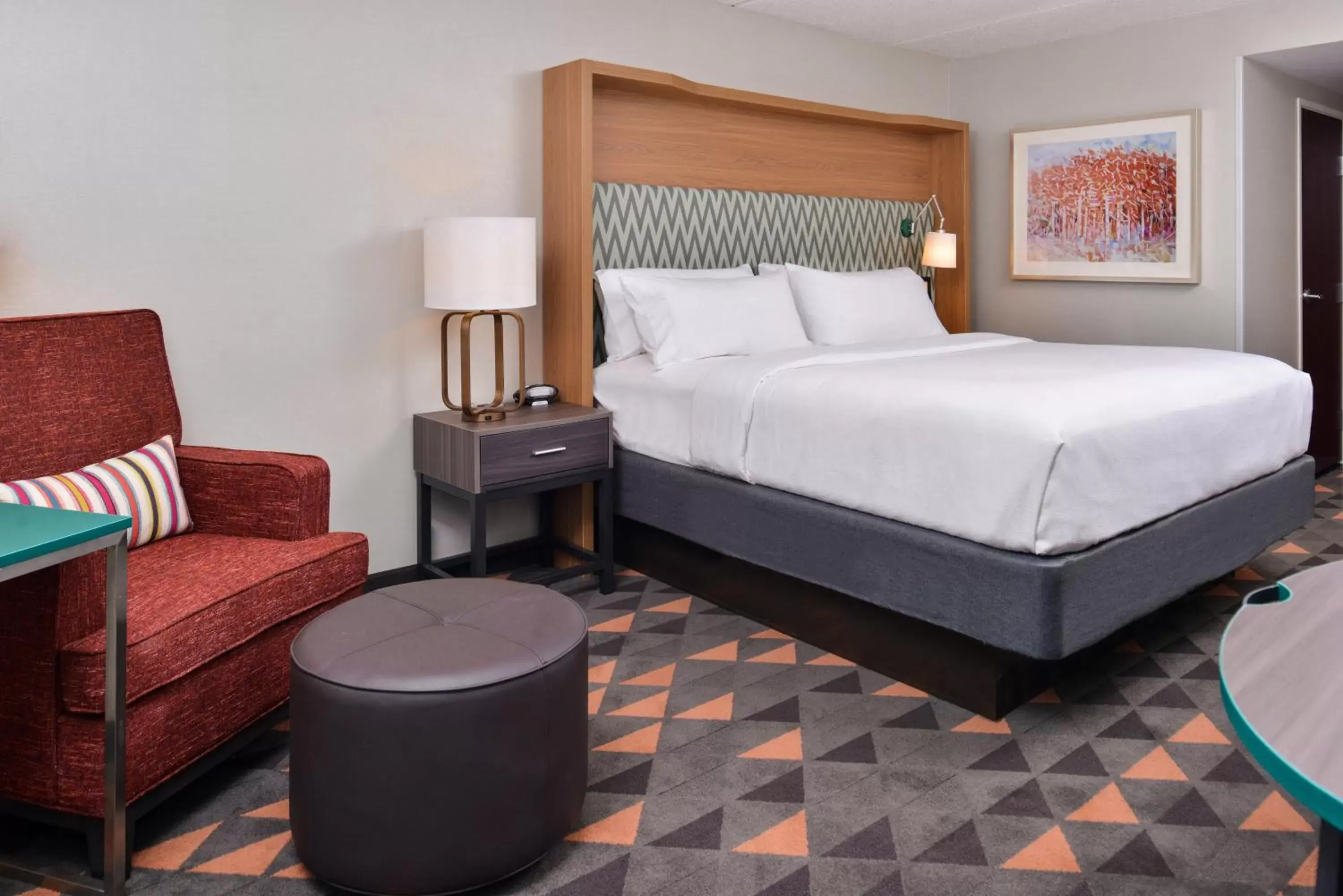 Standard King Room in Holiday Inn Hotel & Suites Rochester - Marketplace by IHG Standard King Room in Holiday Inn Hotel & Suites Rochester - Marketplace by IHG