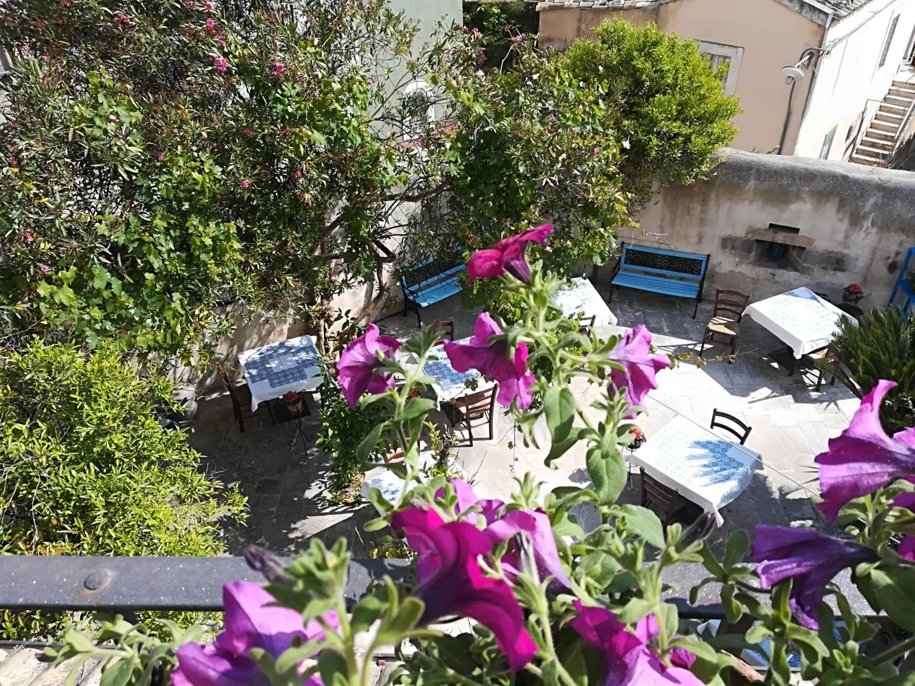 Garden in Residenza Donnafugata B&B