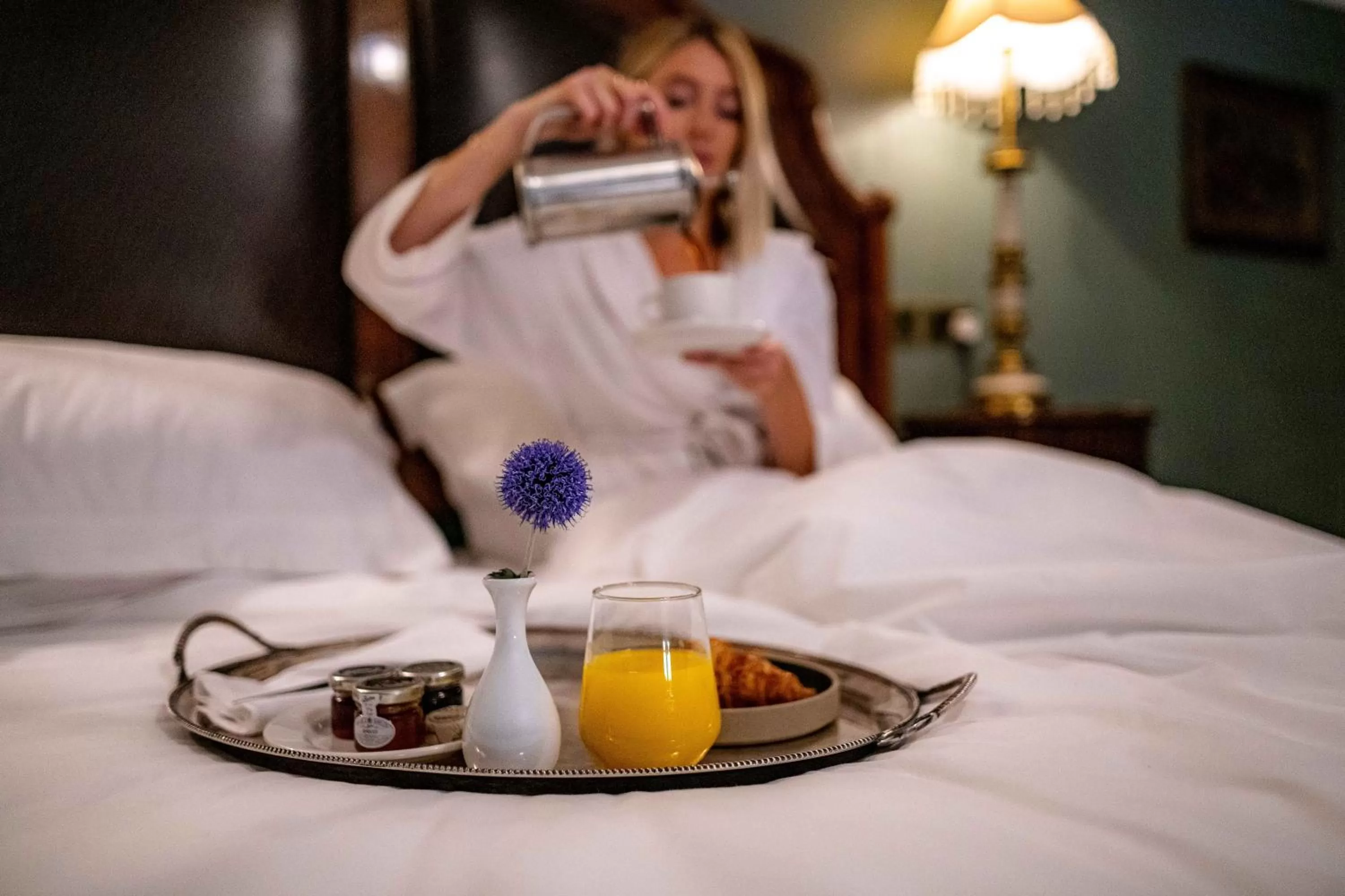 Bed in Melville Castle Hotel