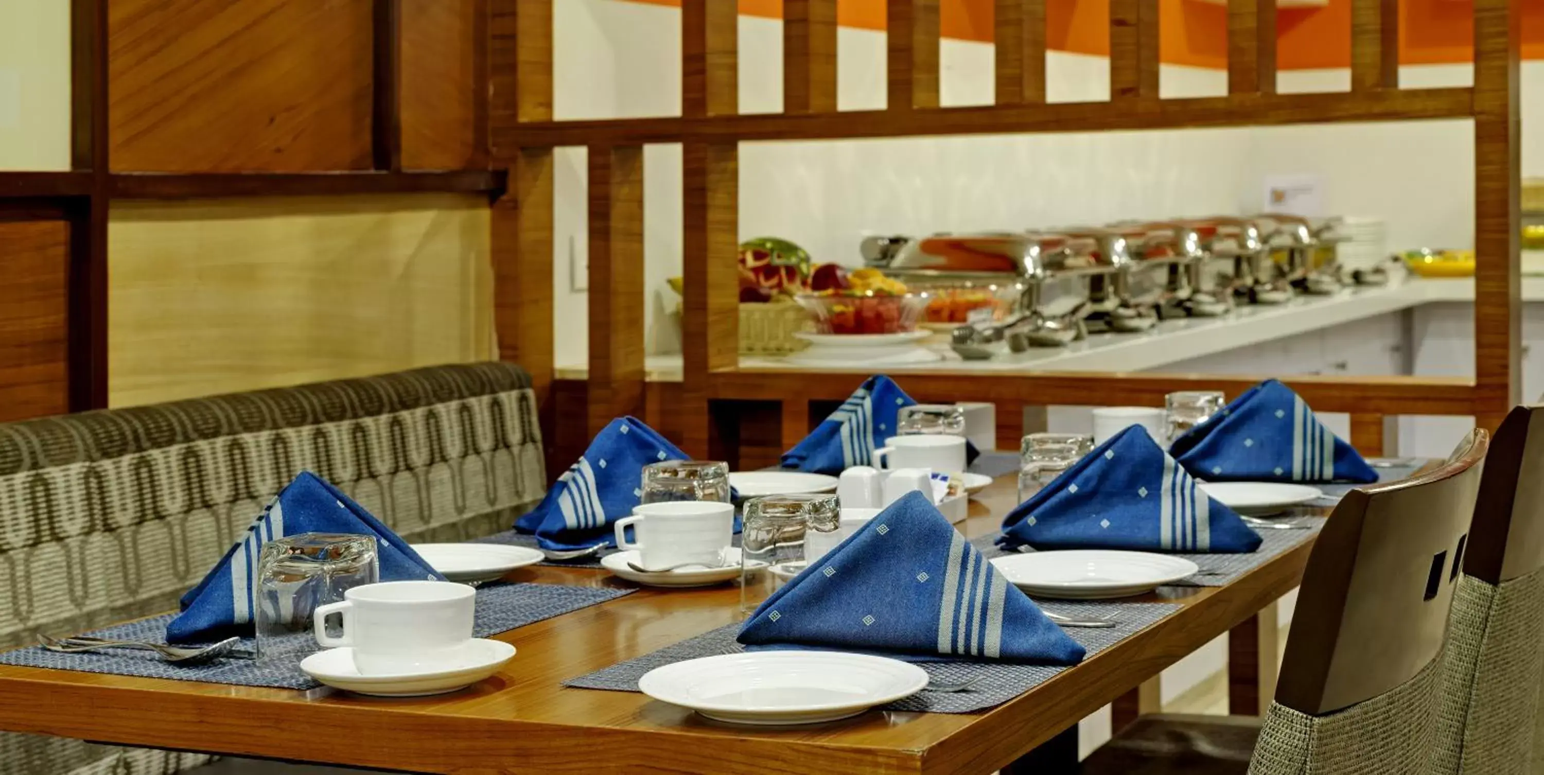 Restaurant/Places to Eat in Best Western Alkapuri