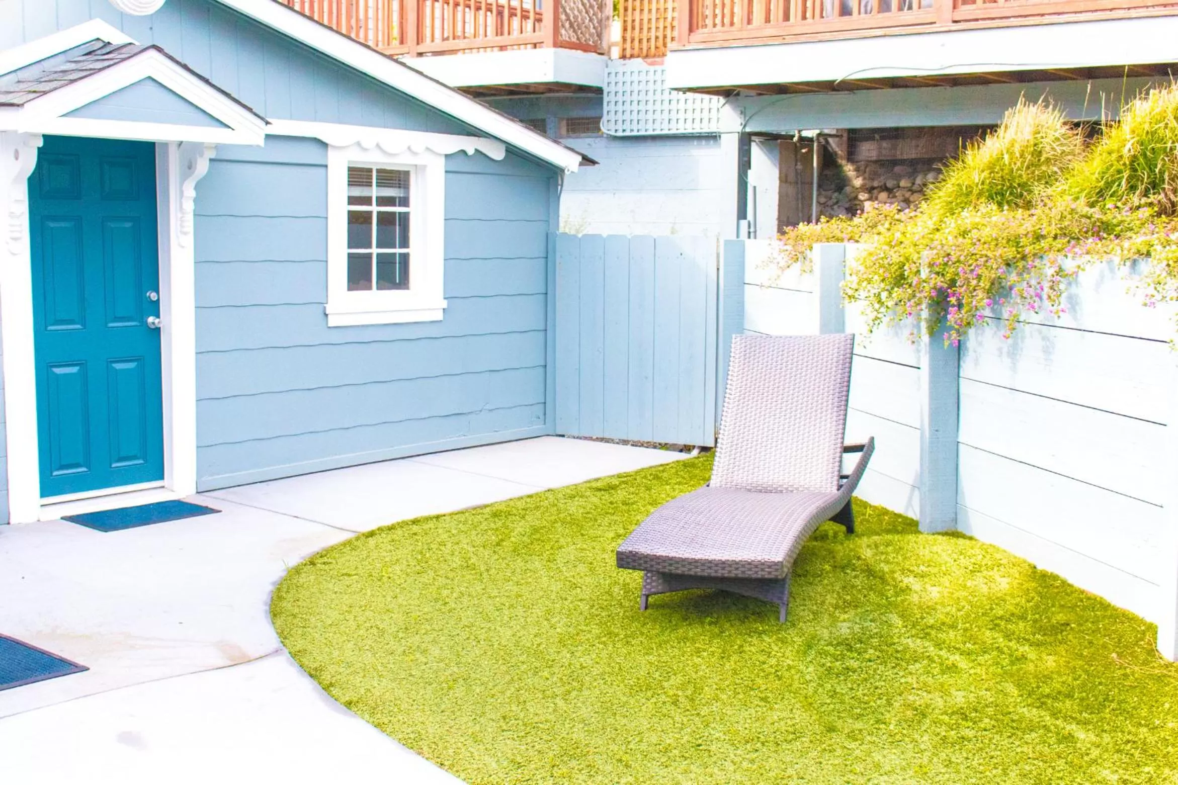 Patio in Ocean Echo Inn & Beach Cottages