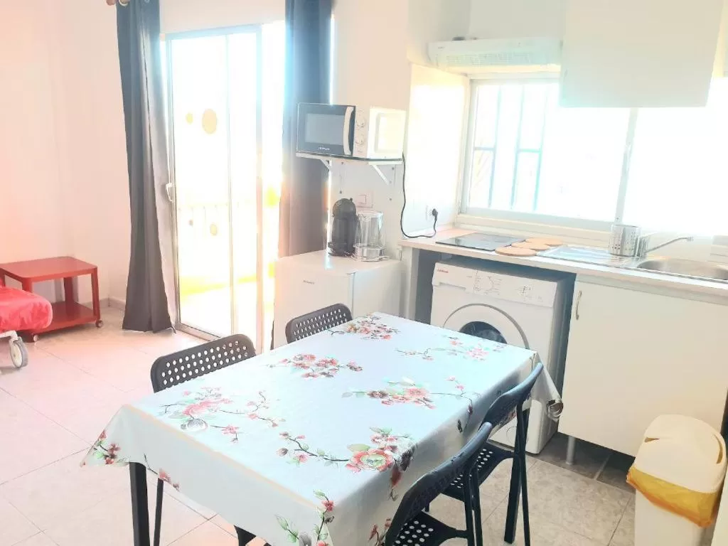 Kitchen/Kitchenette in Alfa Omega (VALLE-LUZ)