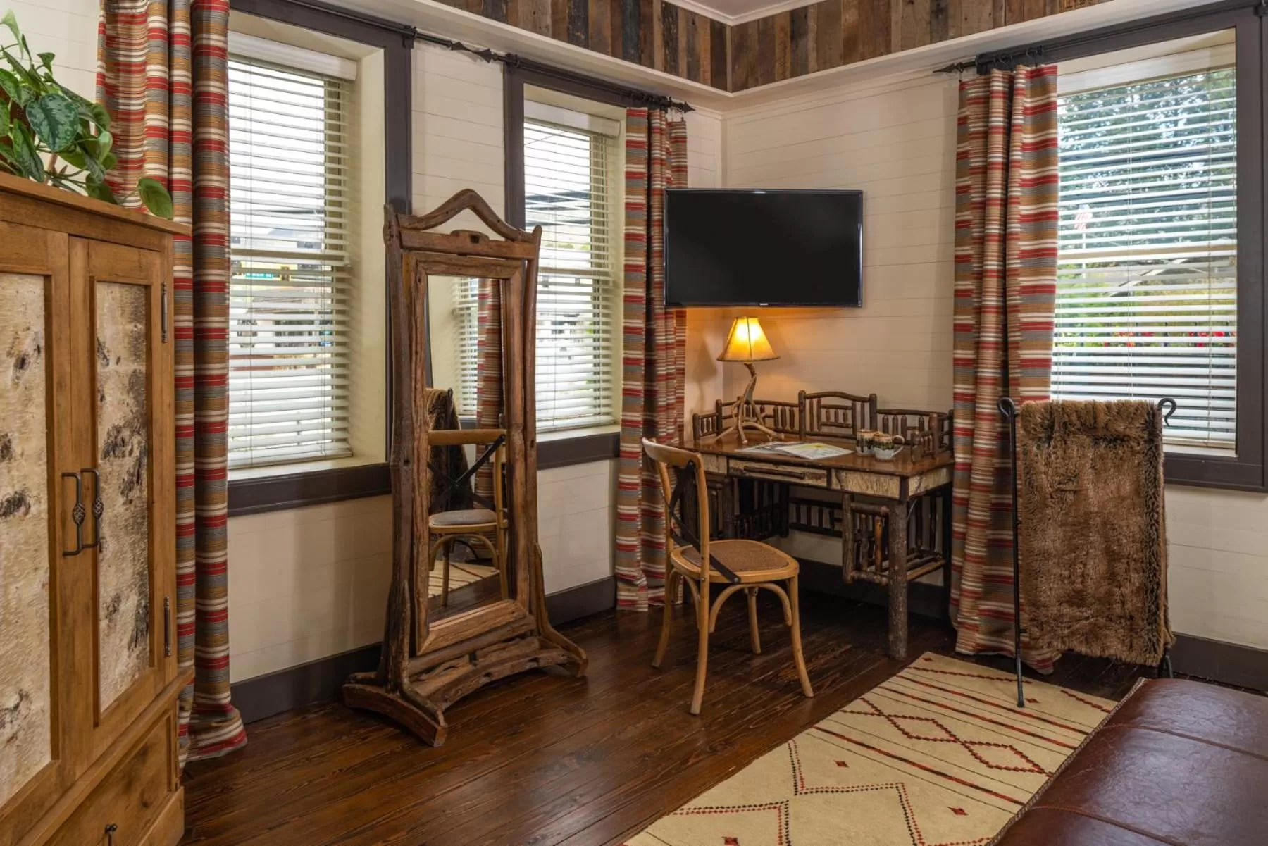 TV/Entertainment Center in The White Birch Inn