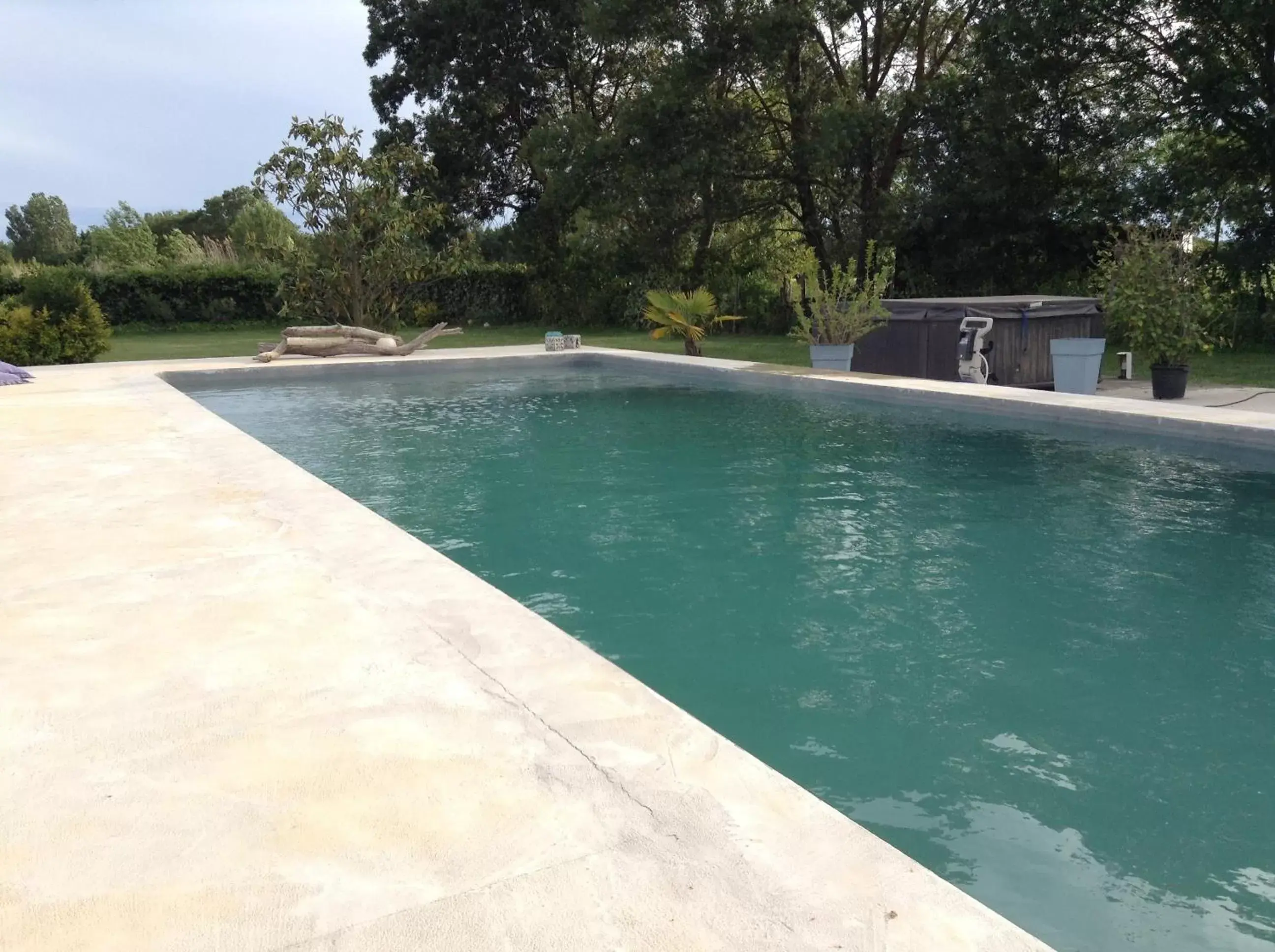 Day, Swimming Pool in Le Mazet Chambre d'Hôtes