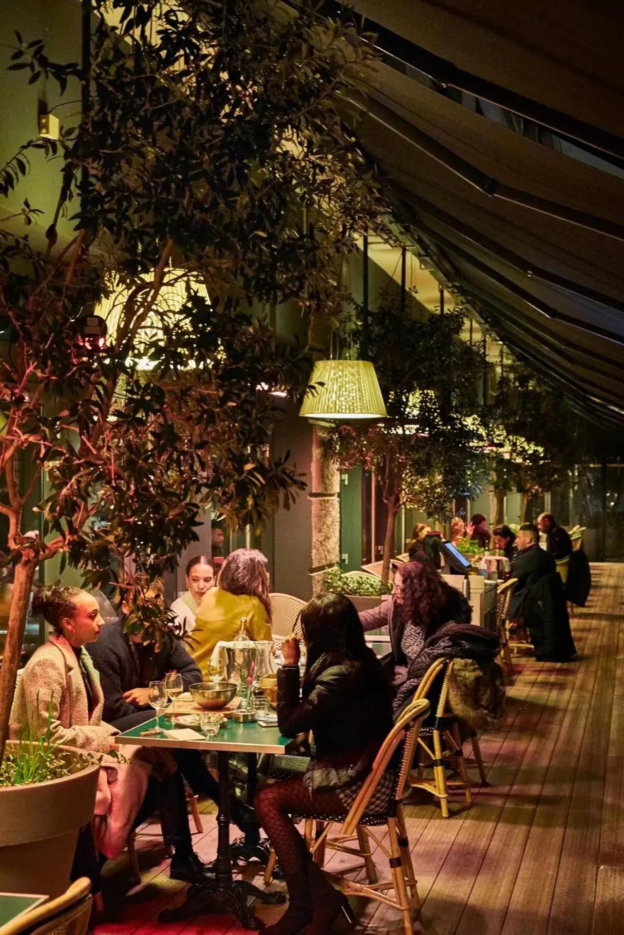 Patio, Restaurant/Places to Eat in Mama Shelter Paris East