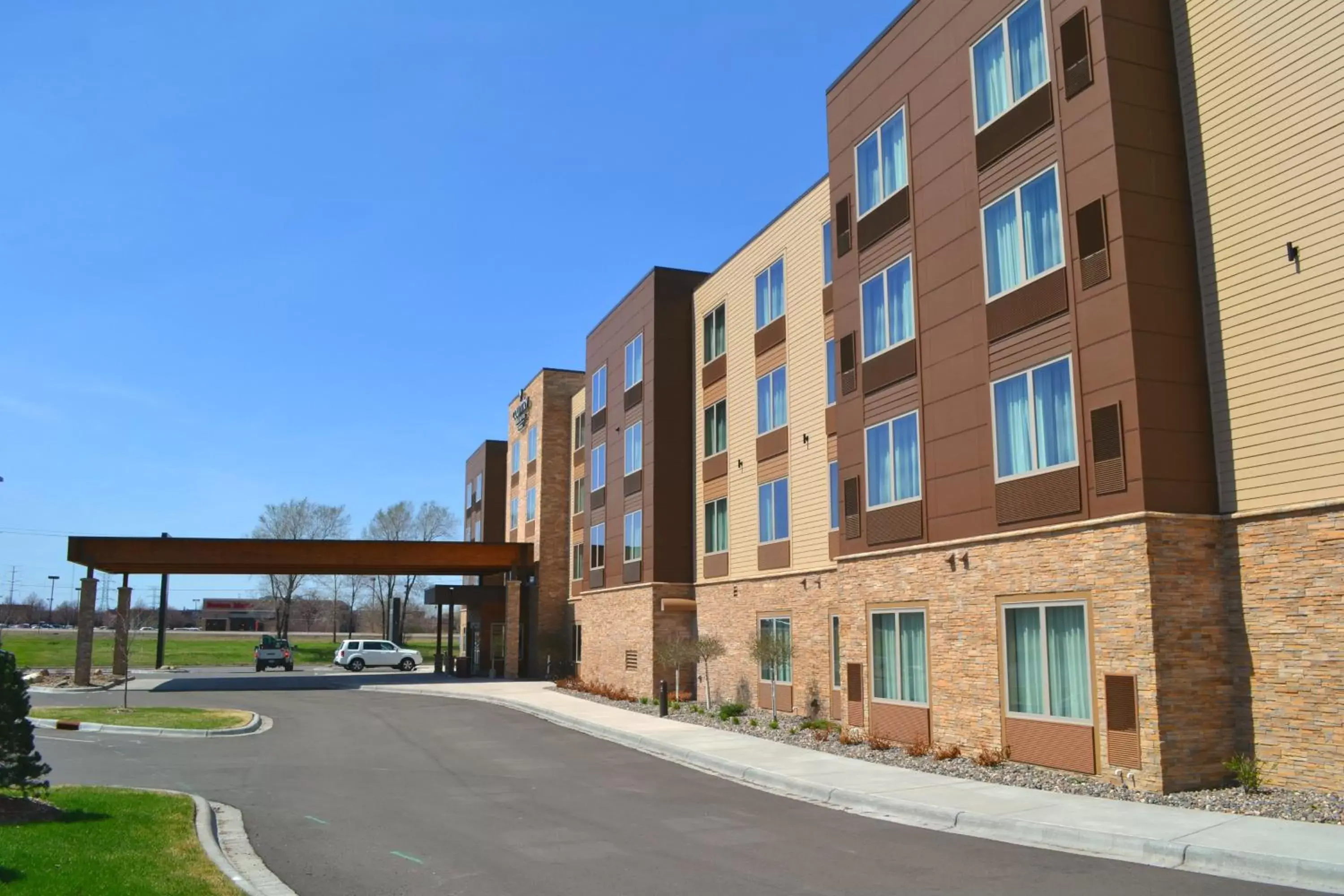 Facade/entrance, Property Building in Country Inn & Suites by Radisson, Roseville, MN