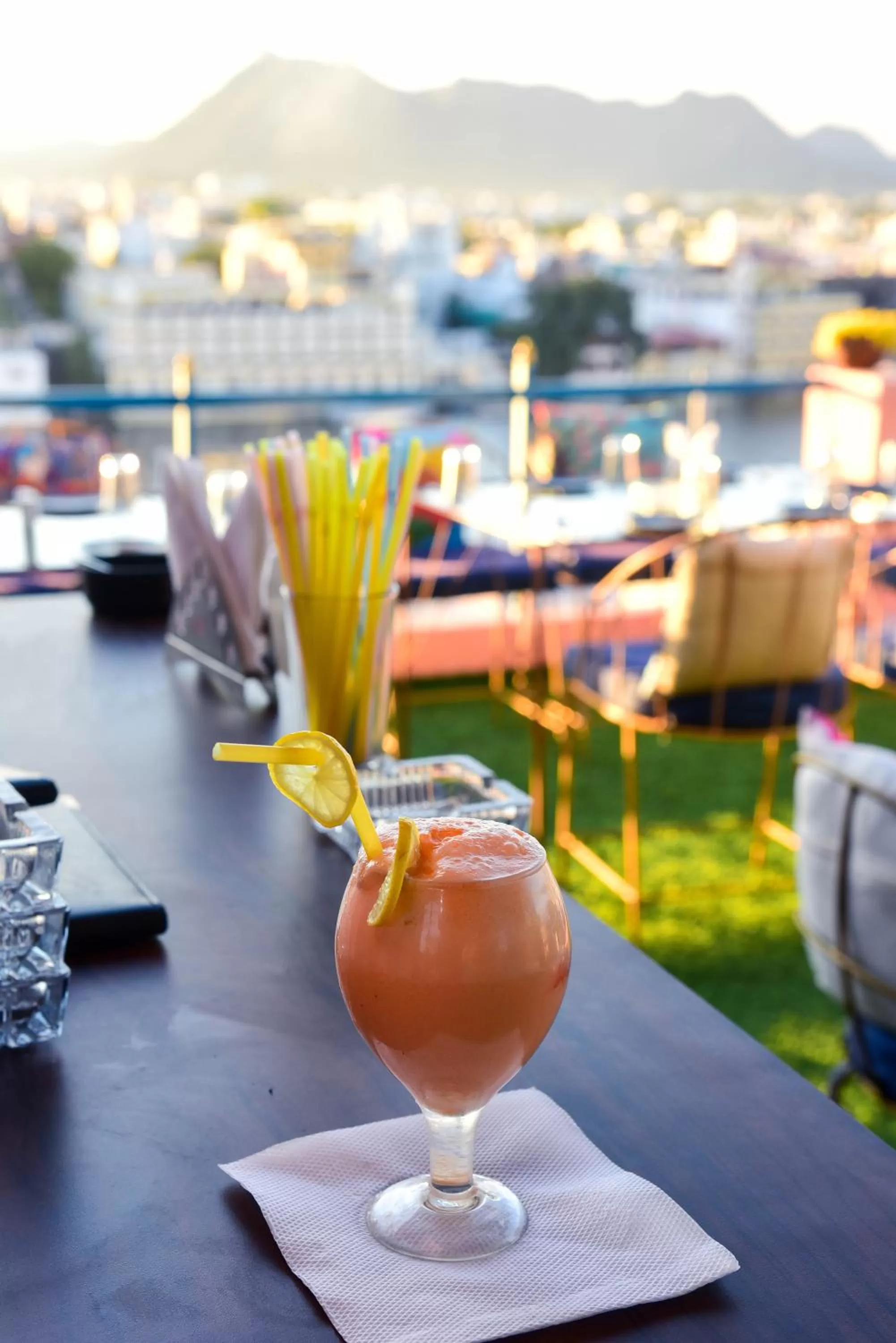 Mountain view in Hotel Casa by the lake