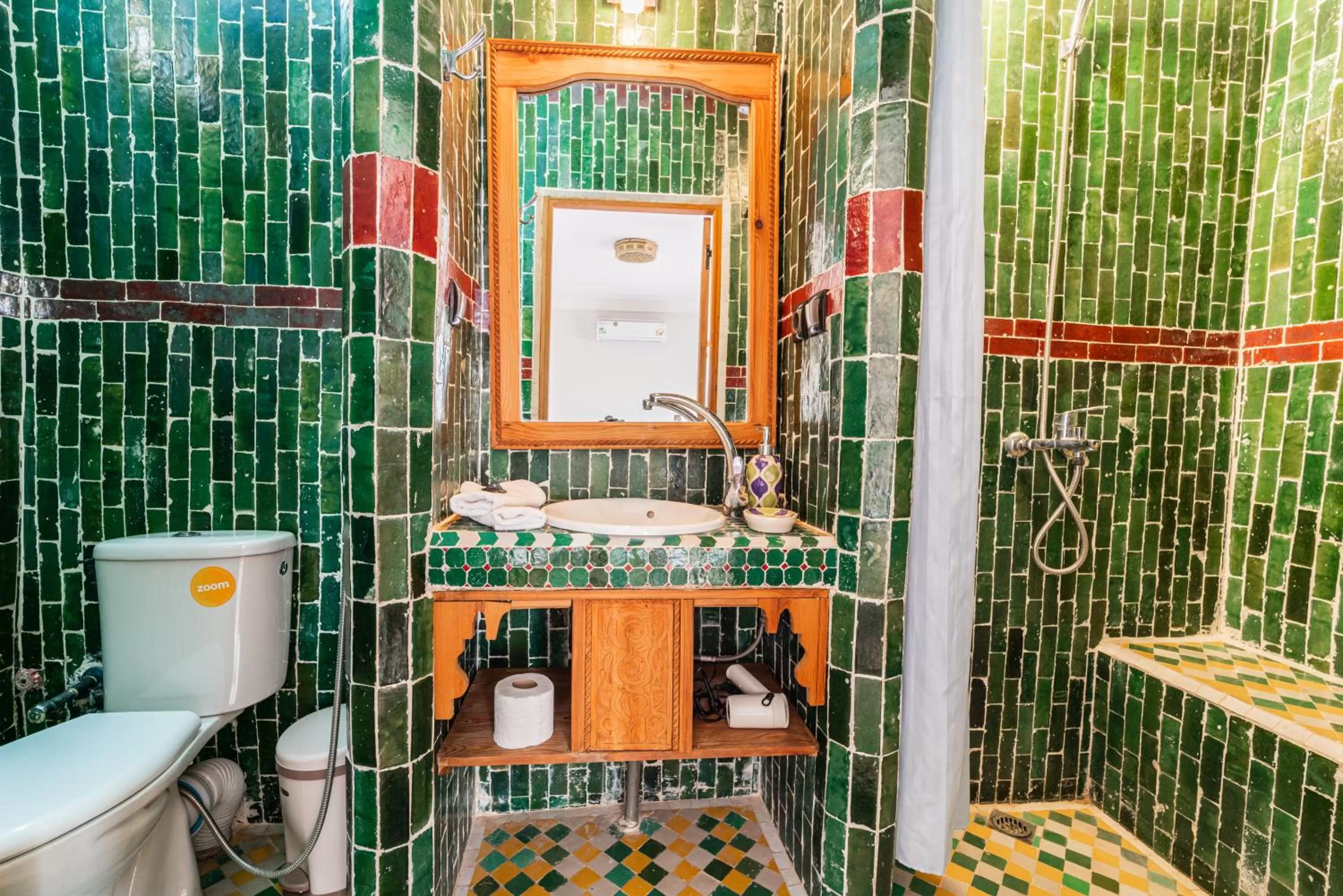 Shower in Riad Taj Salma