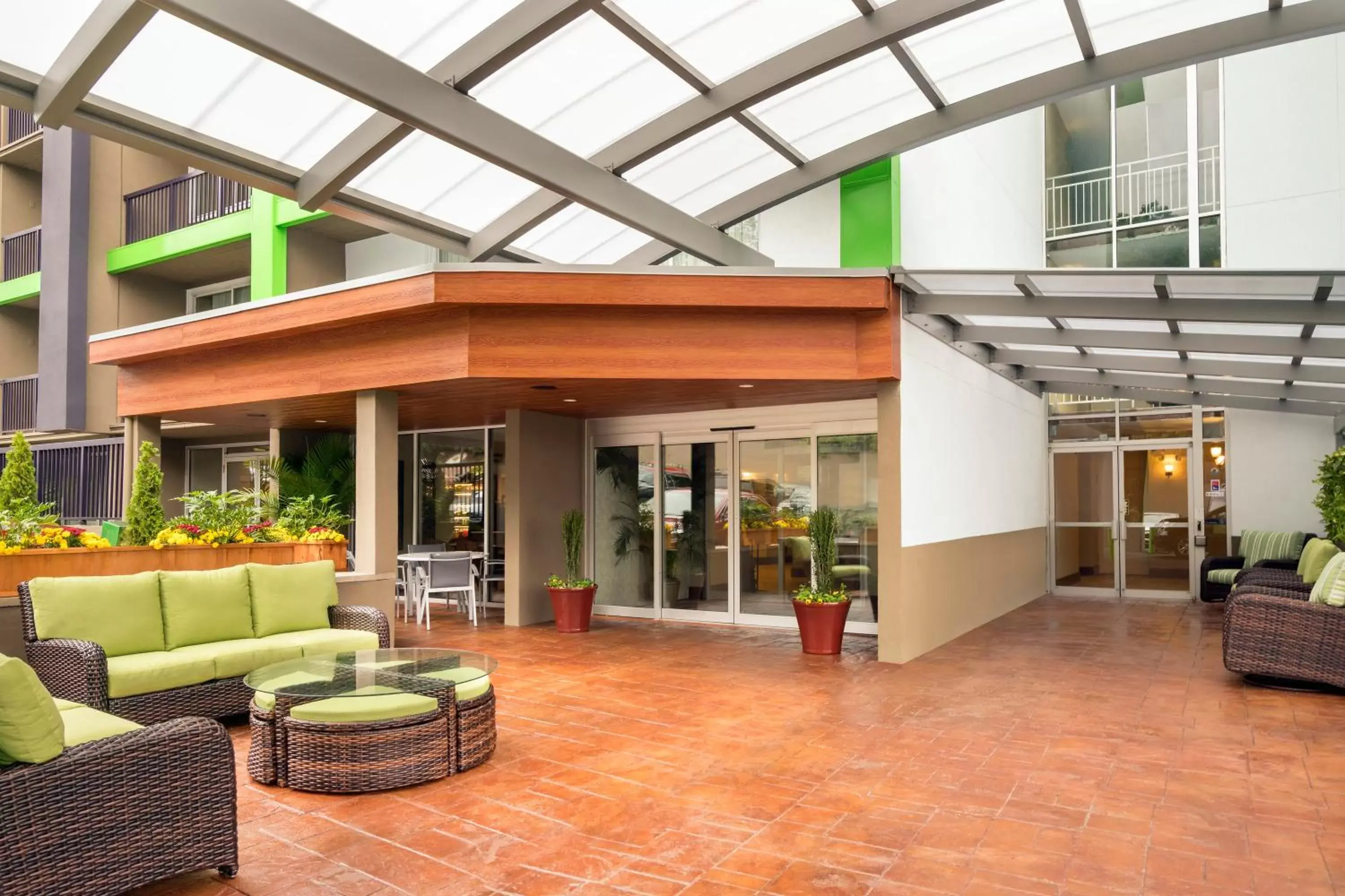 Facade/entrance in Wyndham Garden Washington DC North Facade/entrance in Wyndham Garden Washington DC North