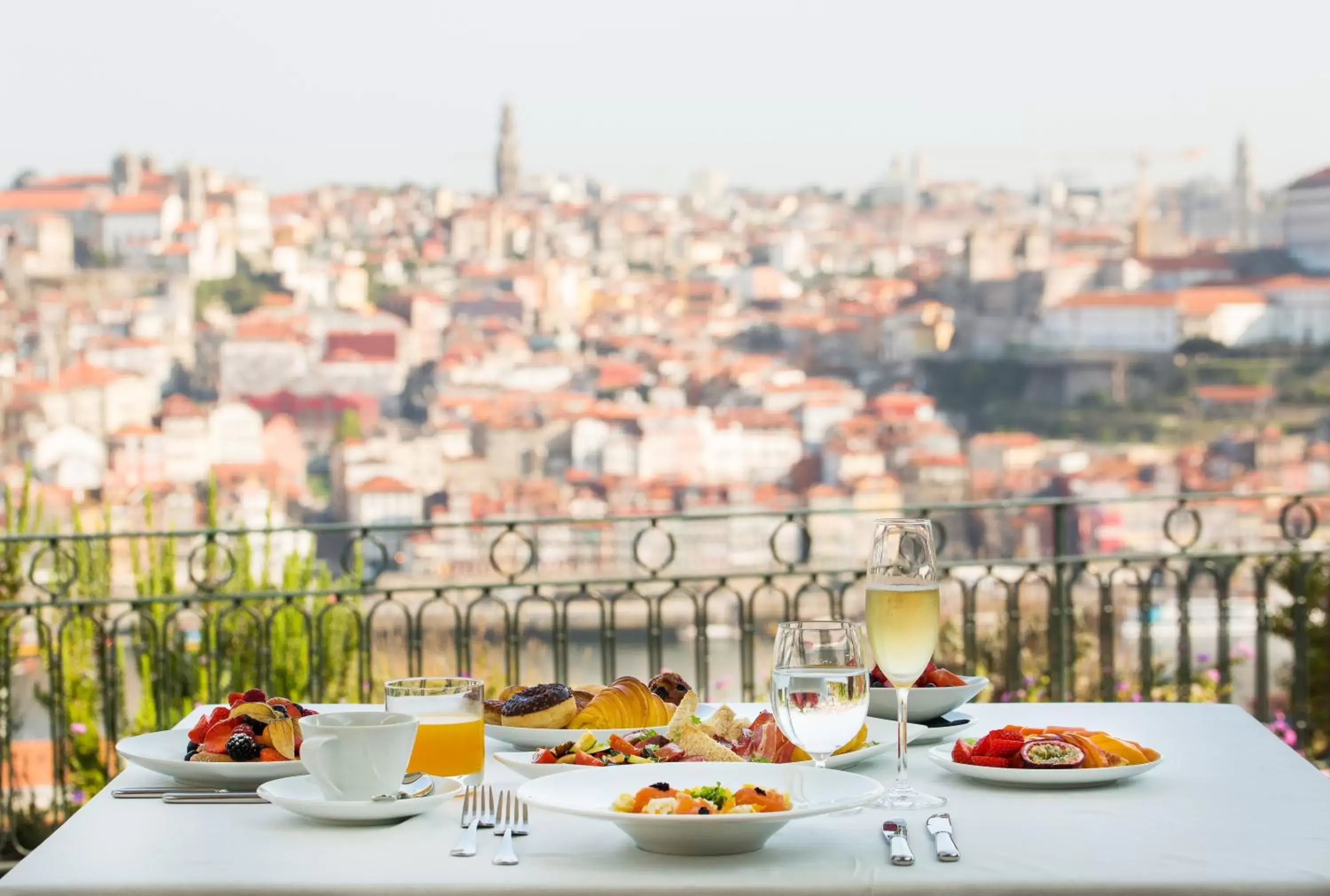 Buffet breakfast, Breakfast in The Yeatman