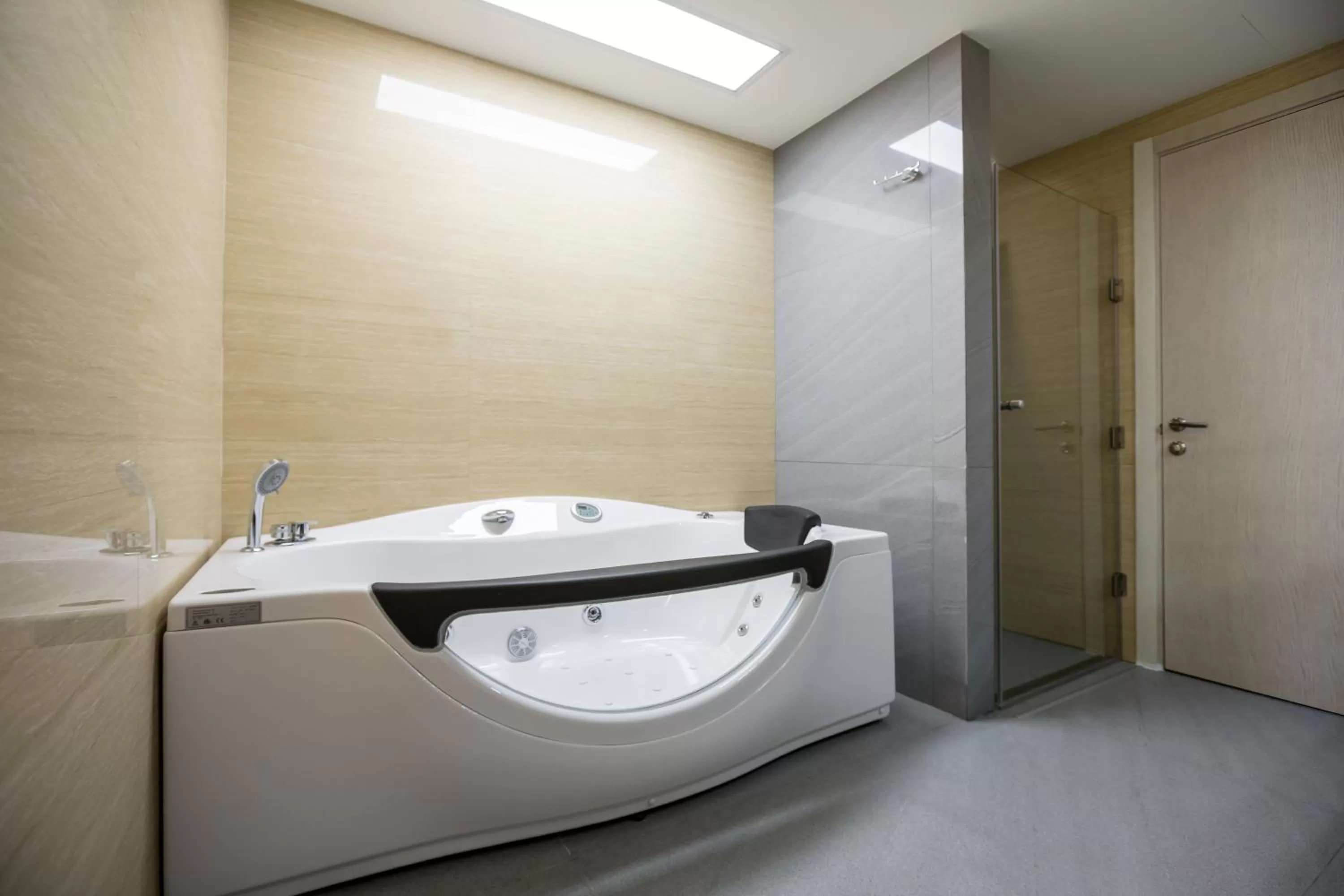 Shower in Atlantic Garden Resort