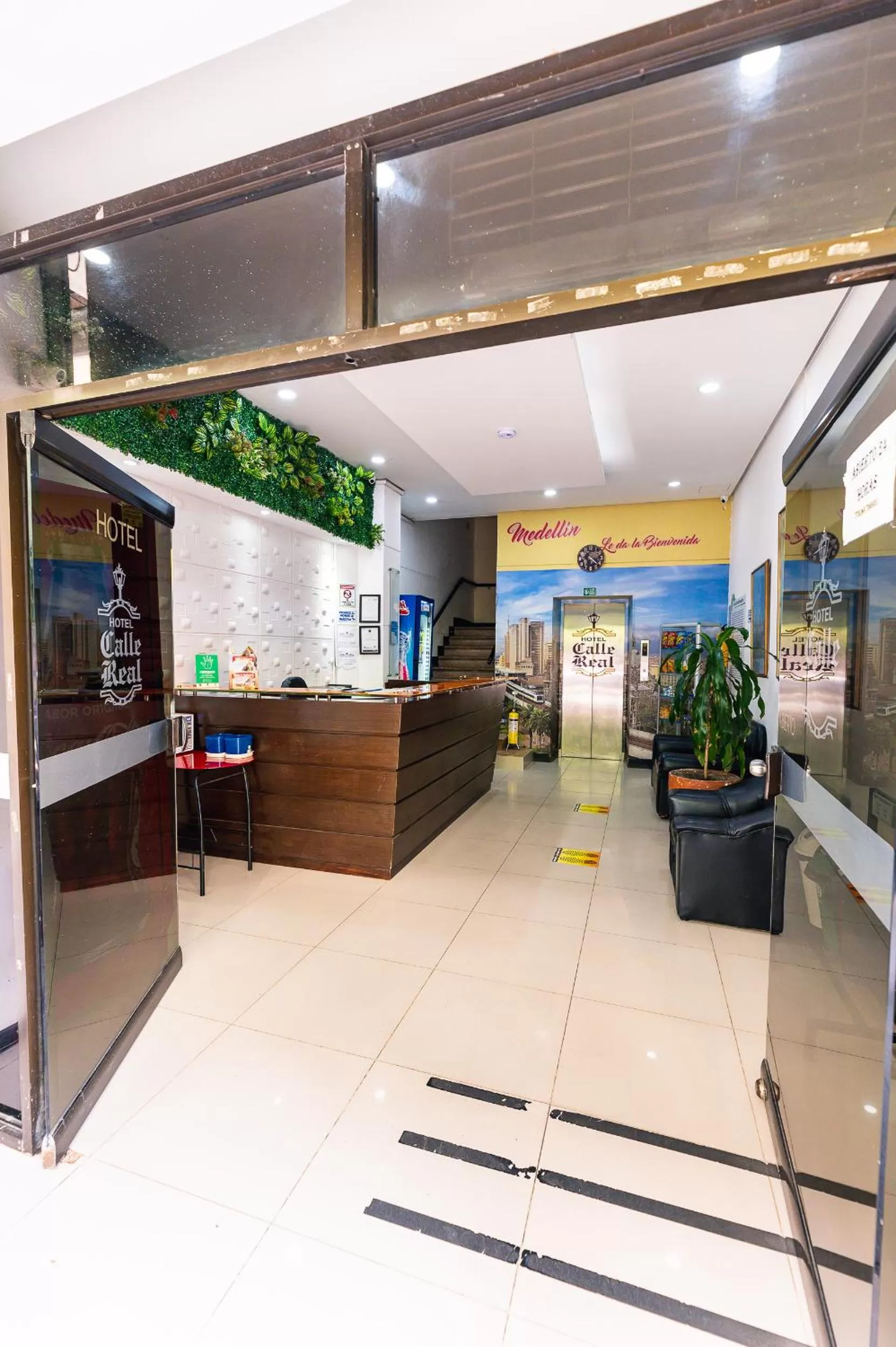 HOTEL CALLE REAL SUITE