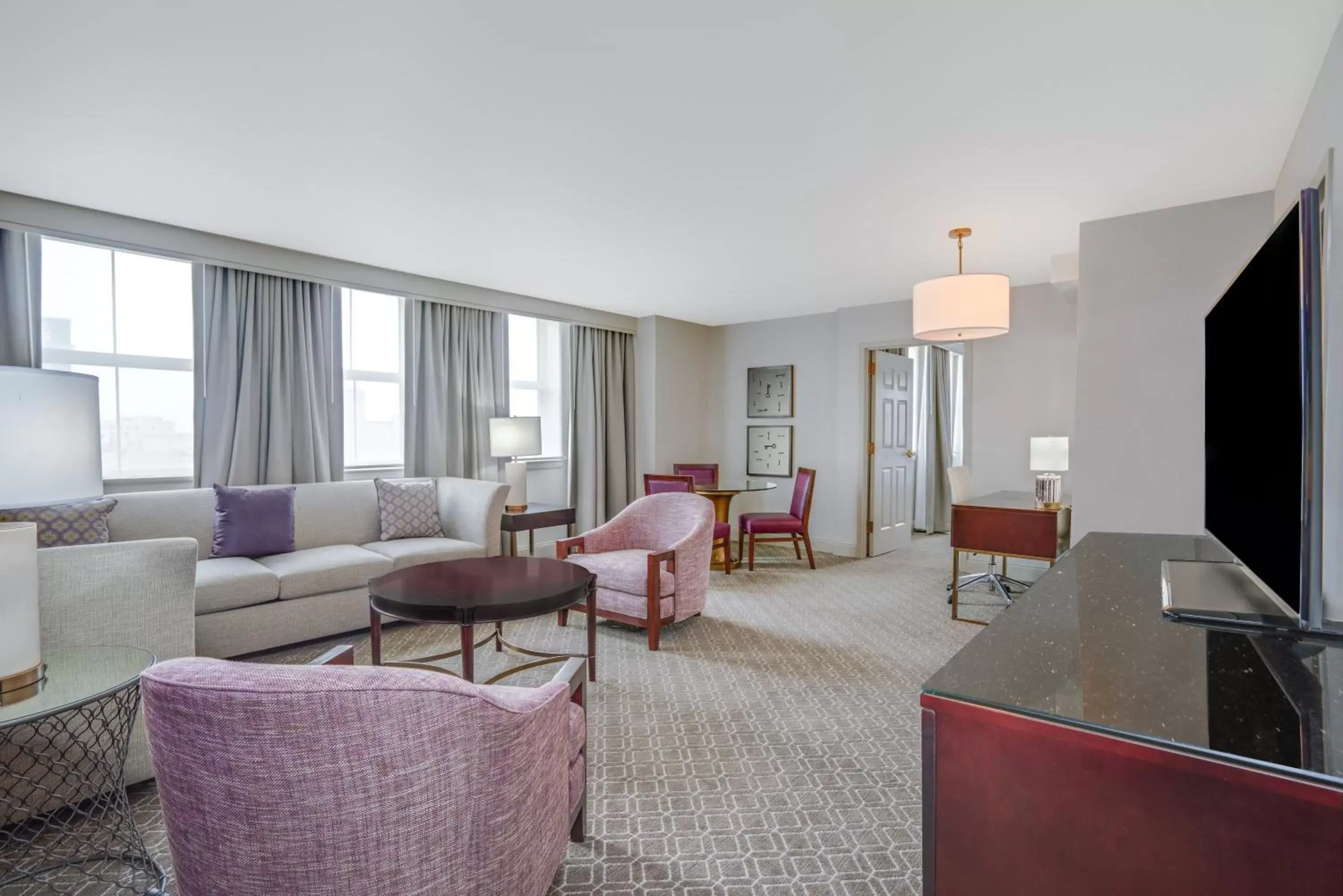 Bedroom, Seating Area in Astor Crowne Plaza New Orleans French Quarter, Corner of Bourbon and Canal