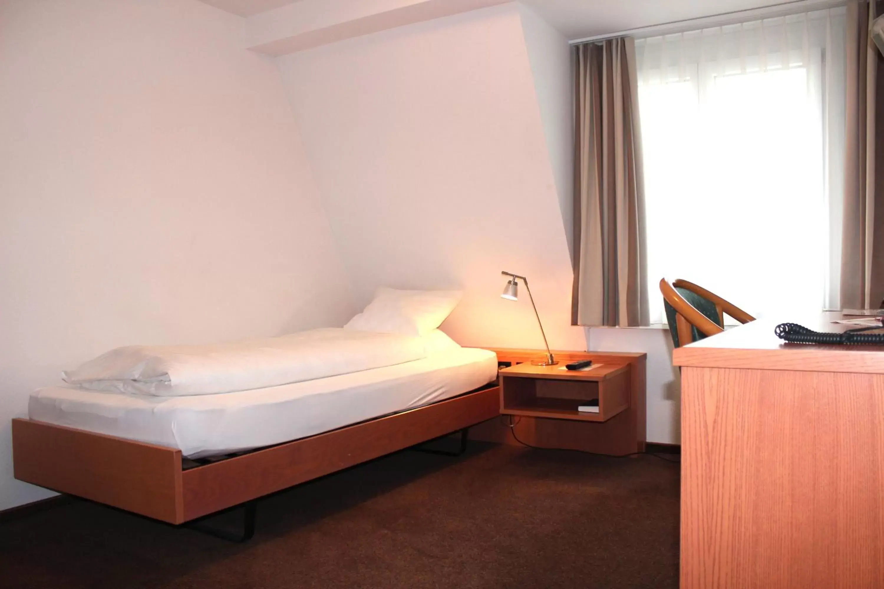 Classic Single Room in Hotel Freihof Swiss Lodge