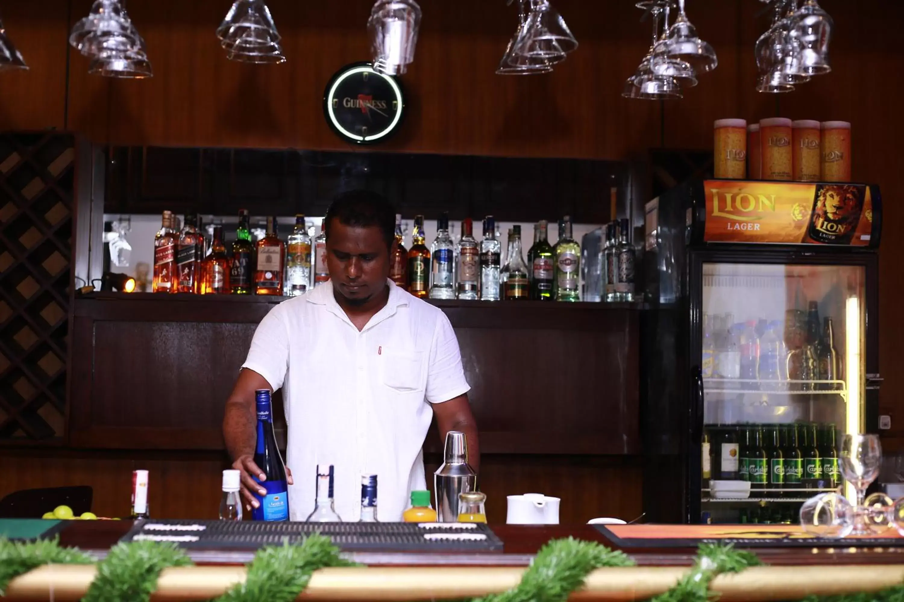 Restaurant/places to eat in St.Lachlan Hotel & Suites Restaurant/places to eat in St.Lachlan Hotel & Suites