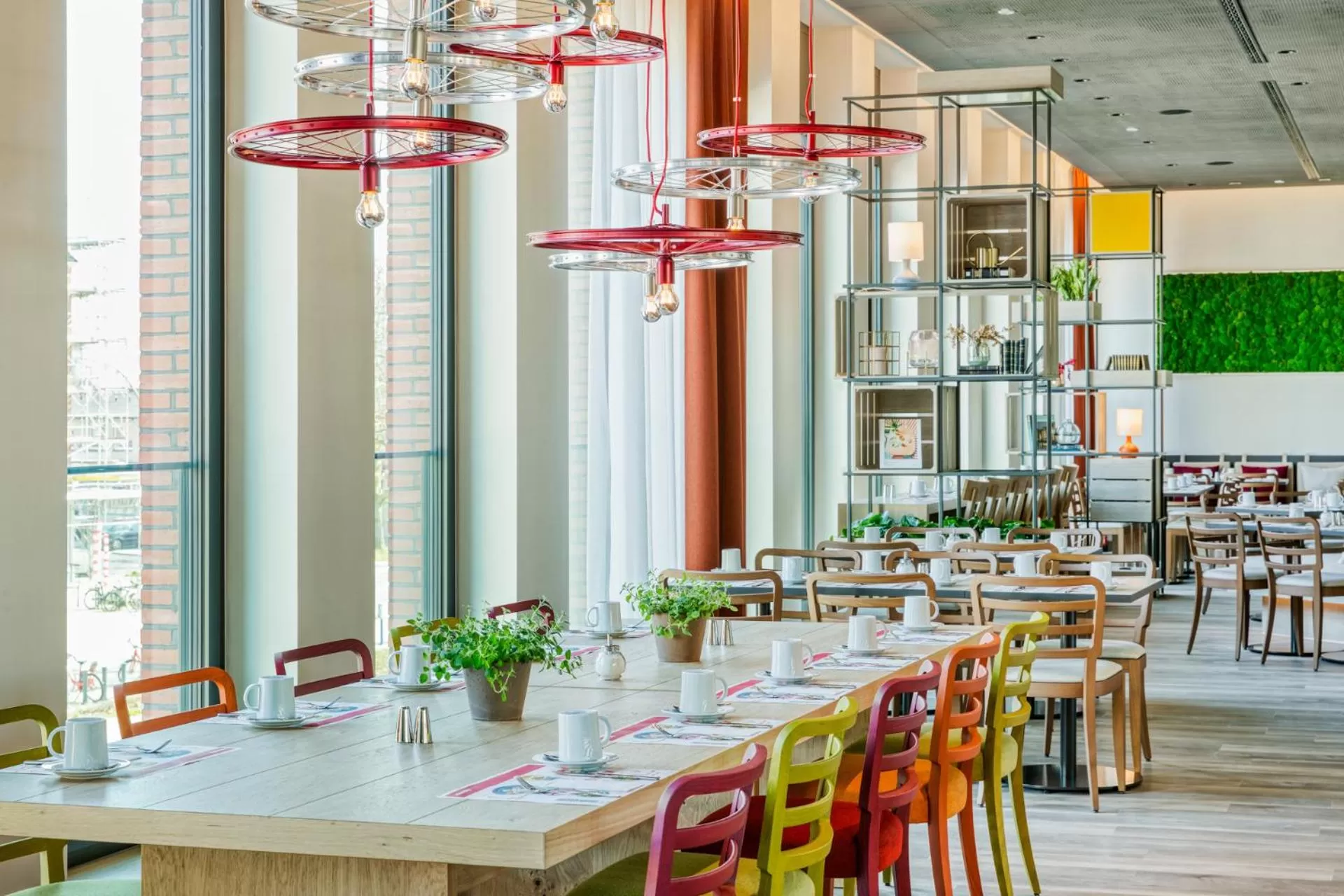 Restaurant/places to eat in IntercityHotel Hamburg-Barmbek