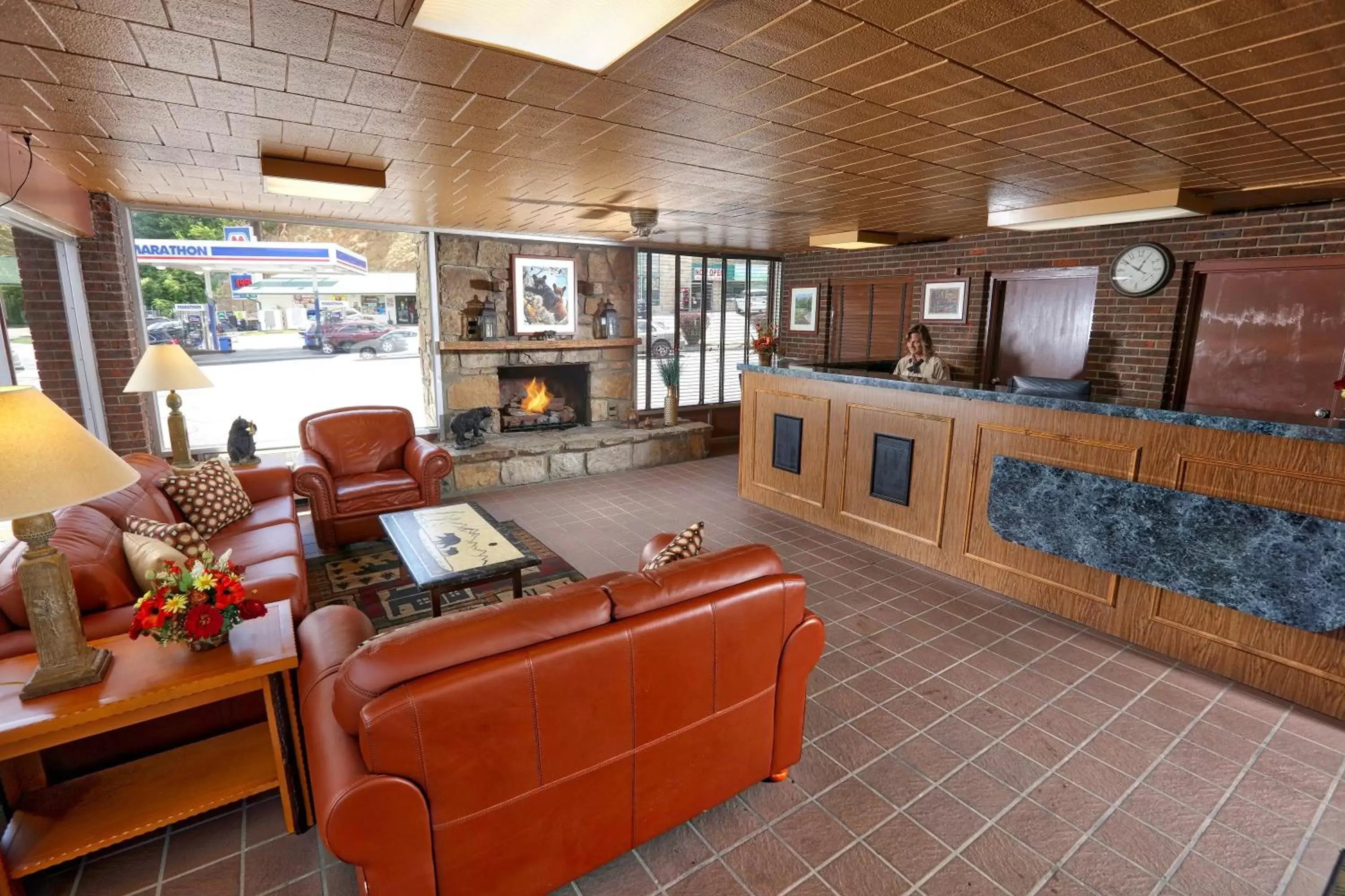 Lobby or reception, Lounge/Bar in Wild Bear Inn