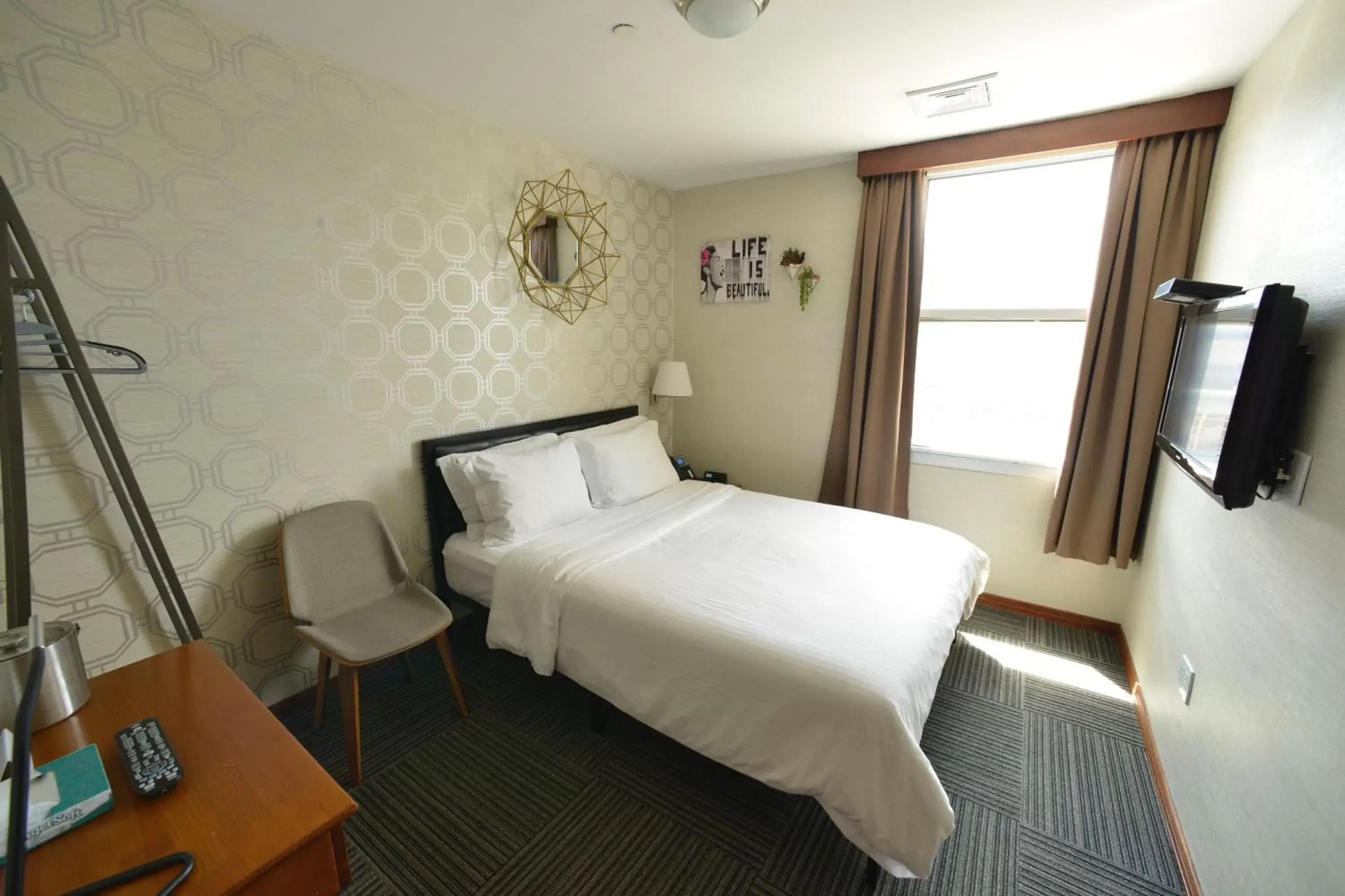 Bedroom, Bed in Hotel Mimosa