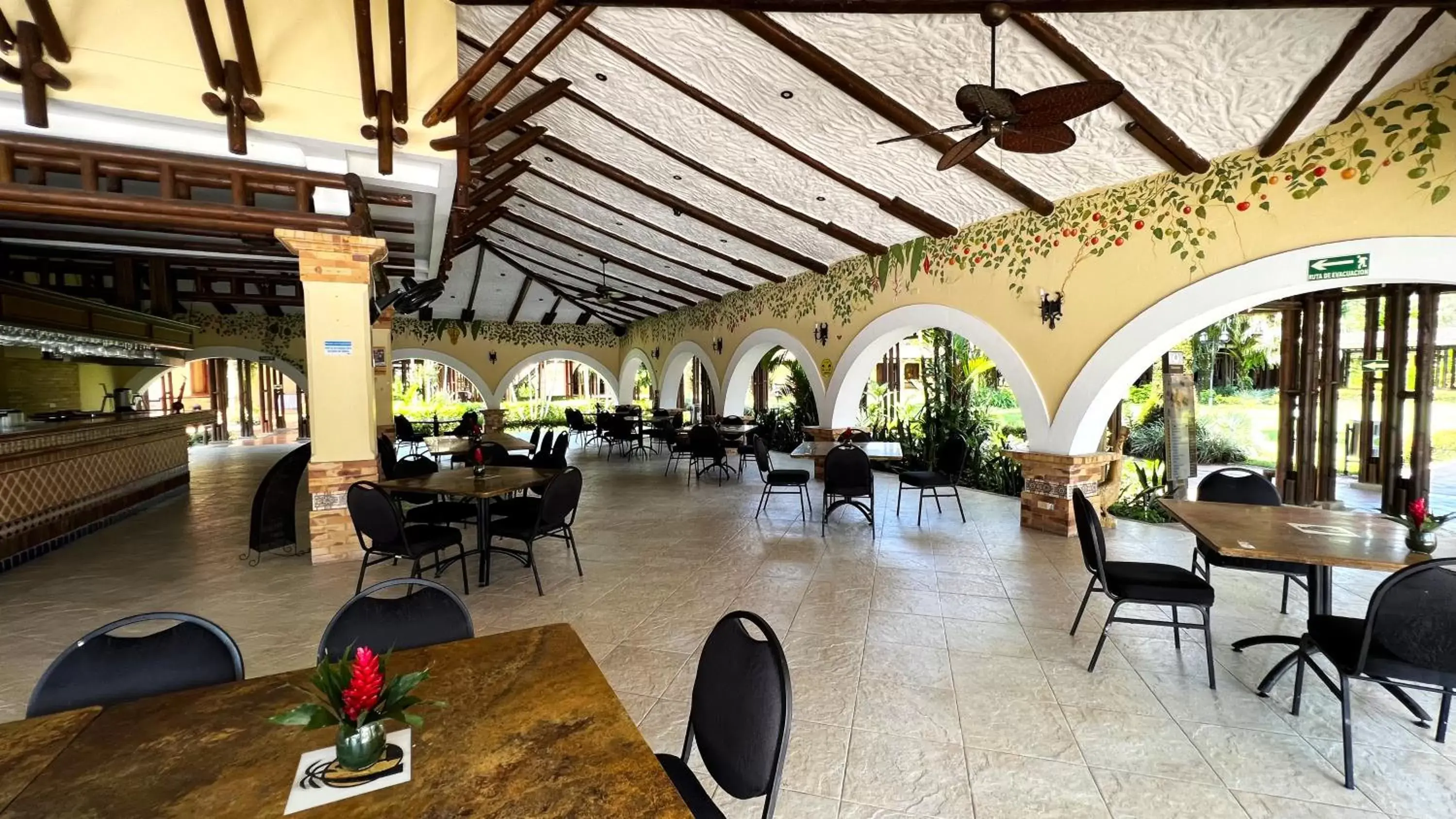 Restaurant/Places to Eat in El Campanario Hotel Campestre by Tequendama