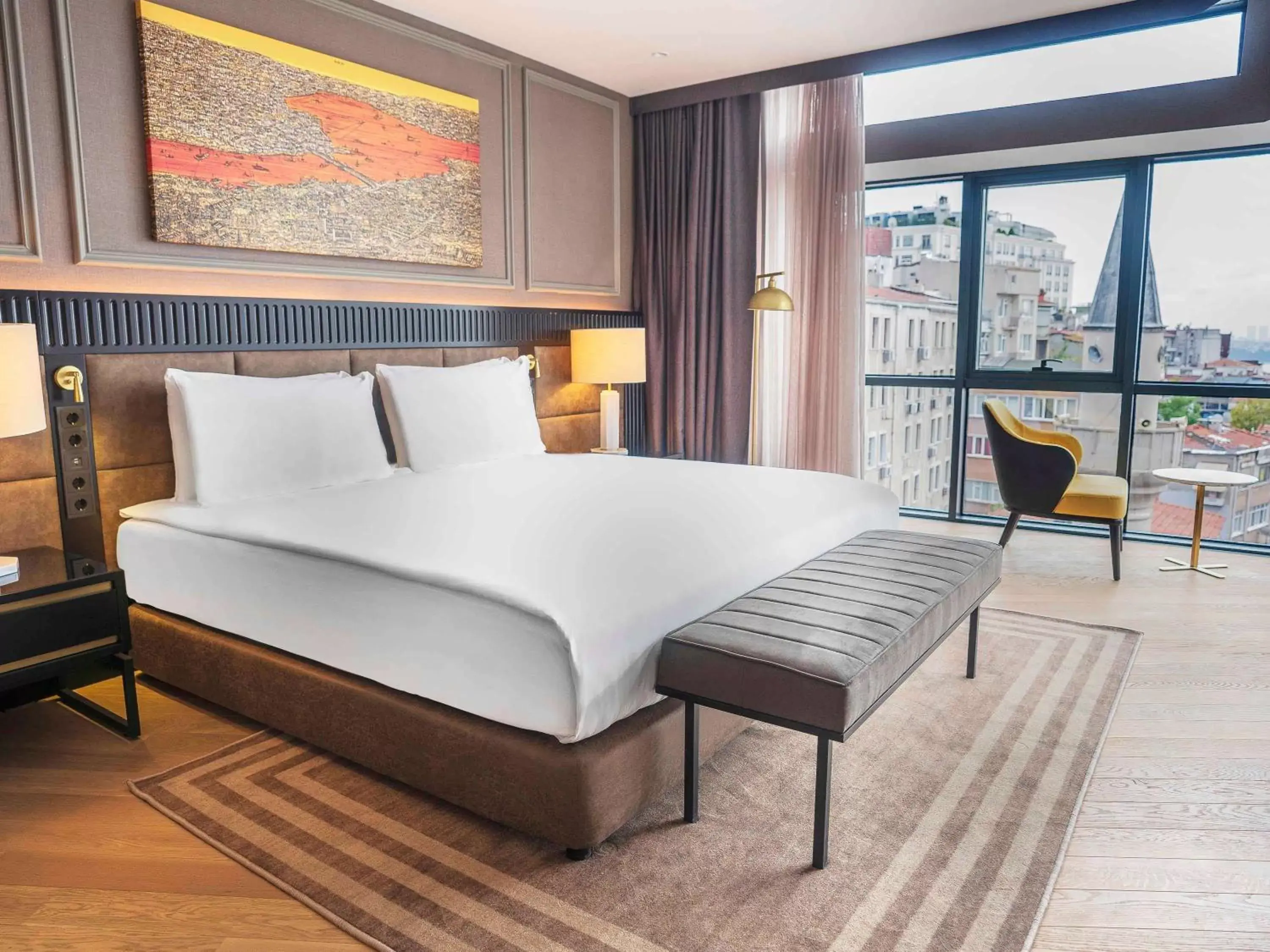 Bedroom, Bed in Sofitel Istanbul Taksim