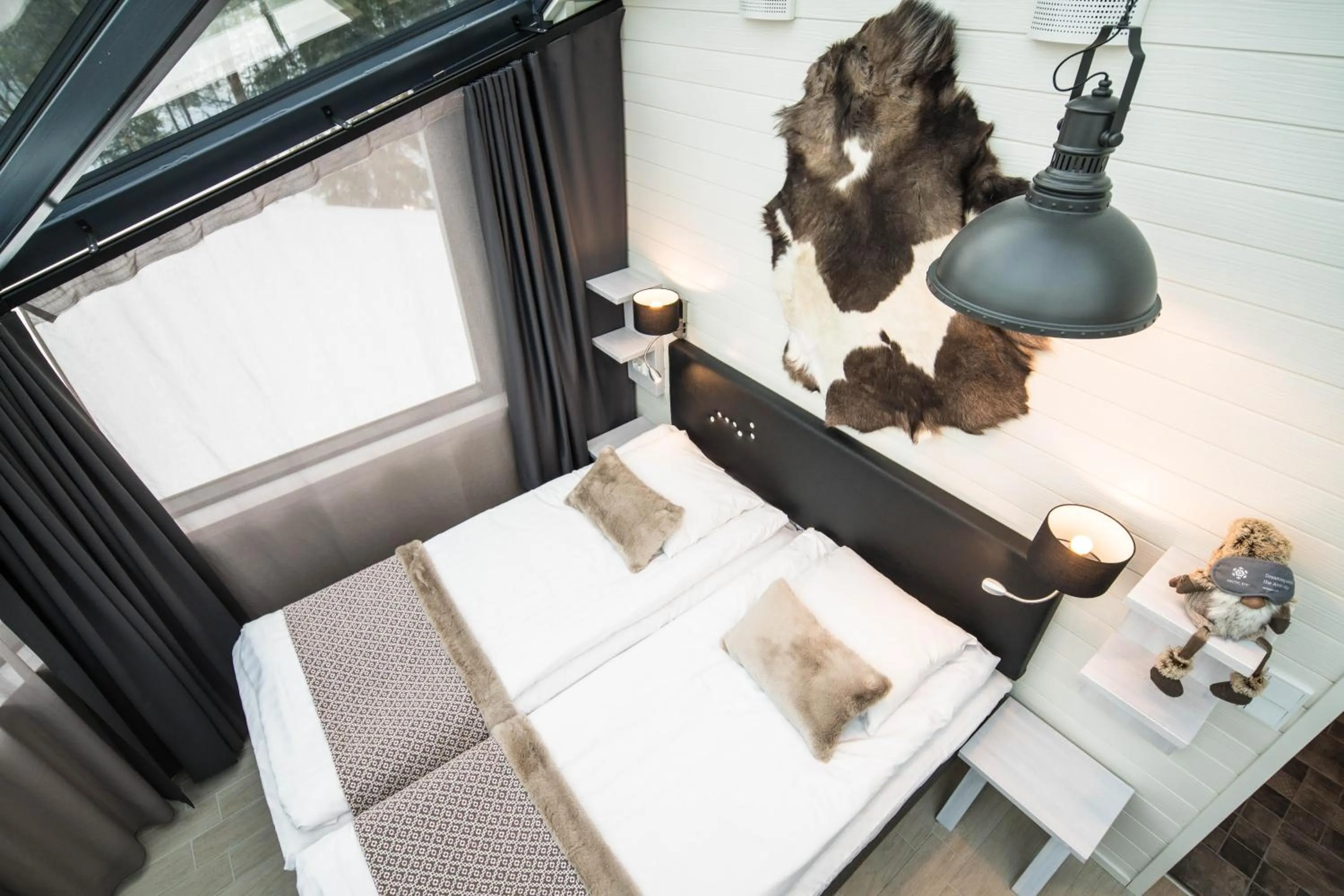 Photo of the whole room, Bed in Santa's Igloos Arctic Circle