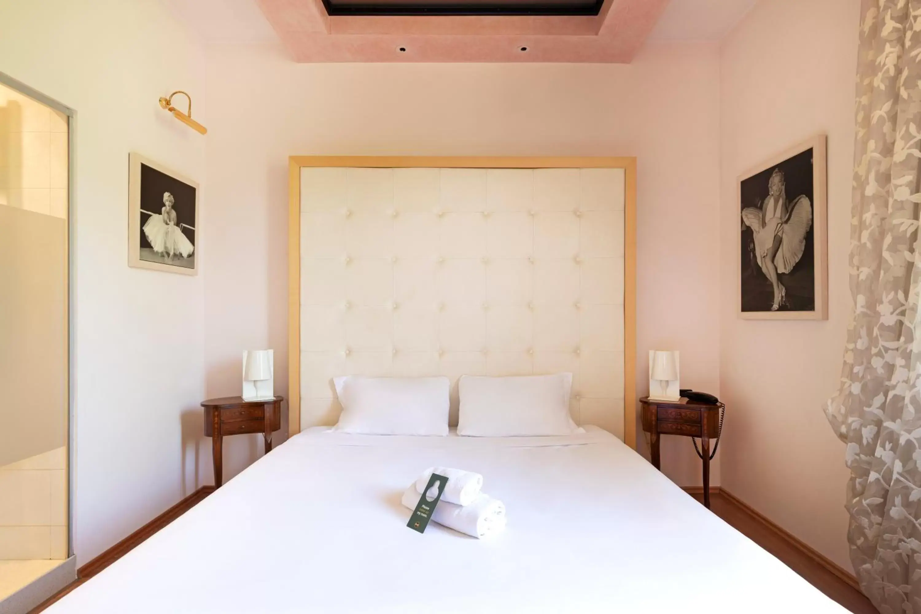 Bed in B&B Hotel Malpensa Lago Maggiore