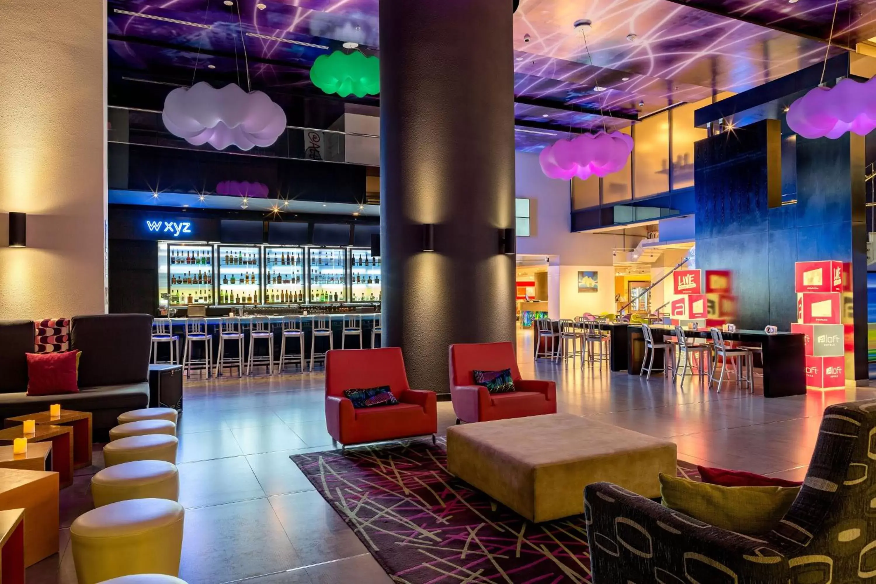 Restaurant/places to eat, Lounge/Bar in Aloft Panama