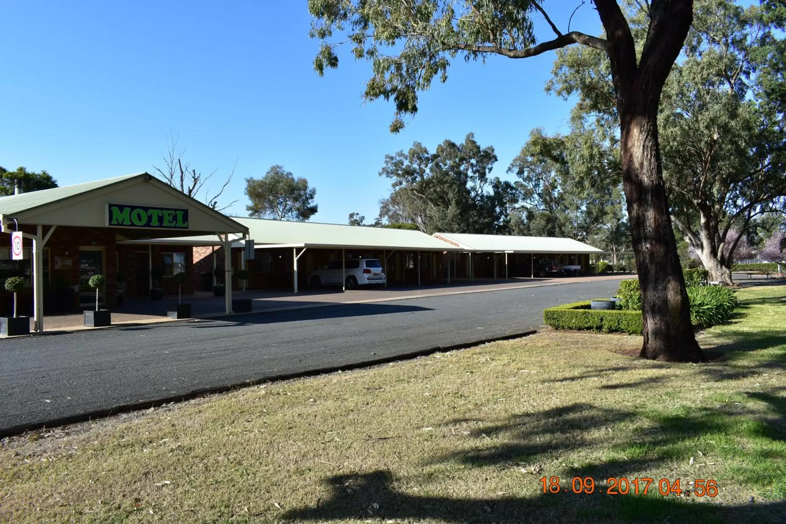 Facade/entrance, Property Building in Cooee Motel