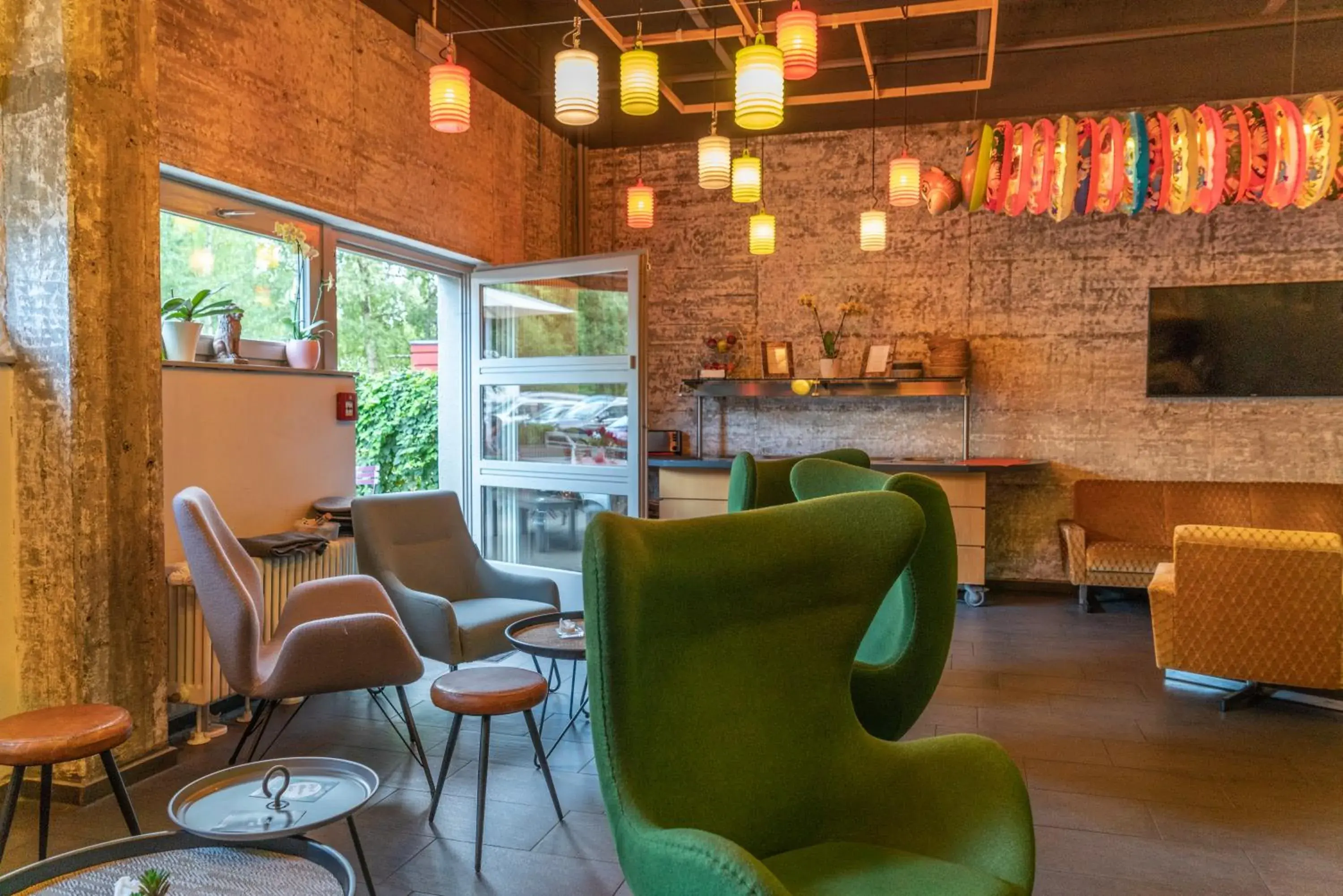 Lounge or bar in BIG MAMA Berlin Lounge or bar in BIG MAMA Berlin