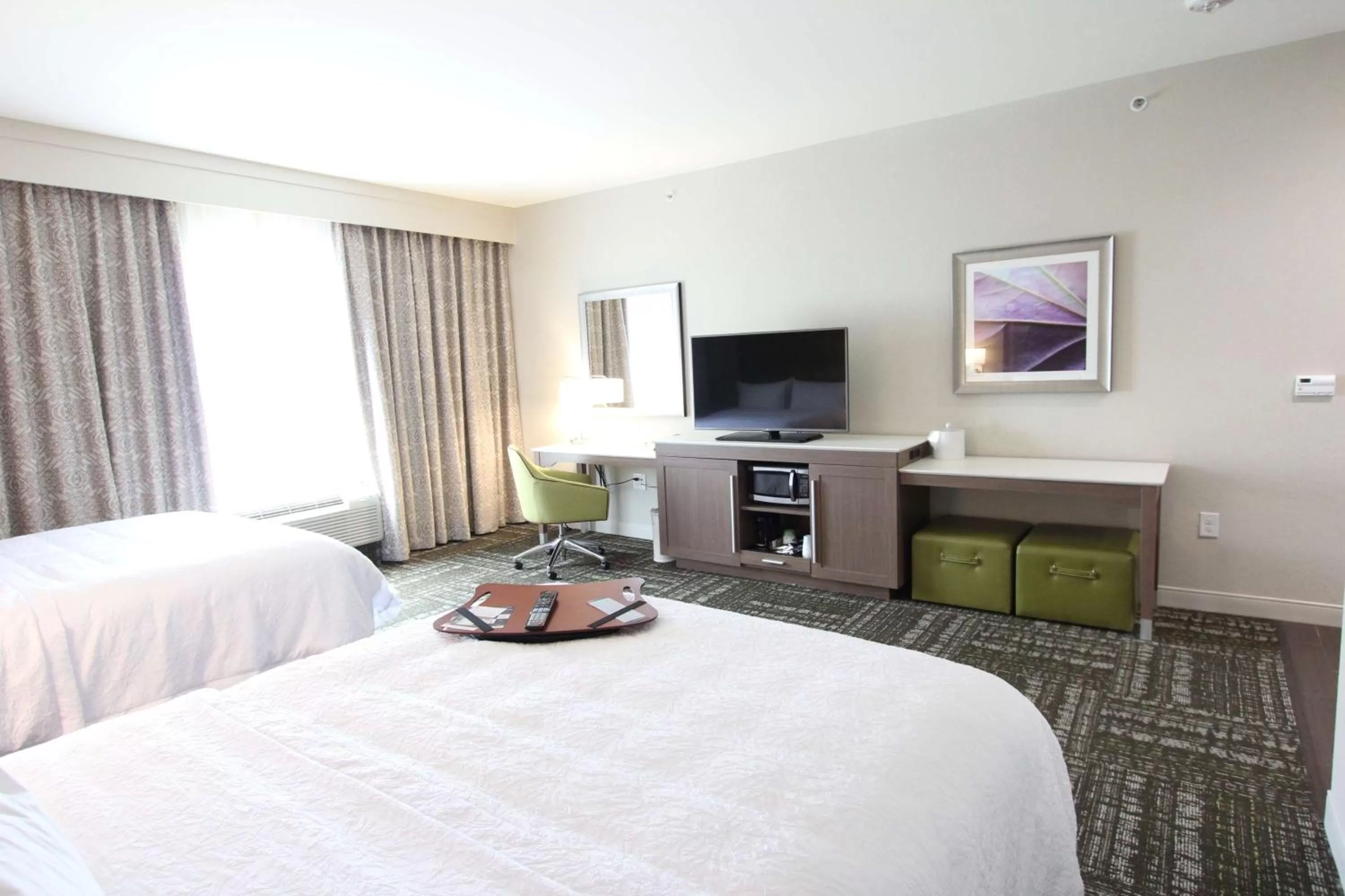 Bedroom, Bed in Hampton Inn & Suites Dallas Market Center