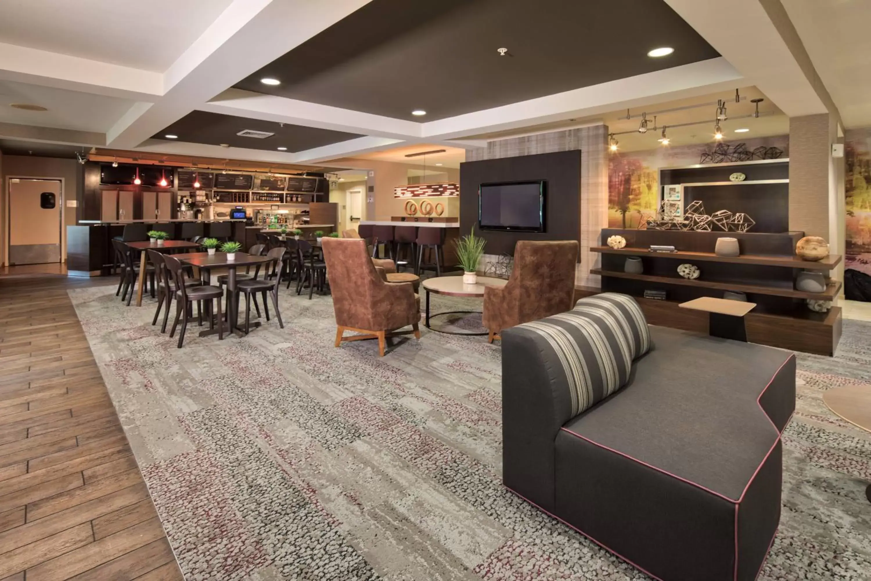 Lobby or reception, Lounge/Bar in Courtyard by Marriott Rock Hill