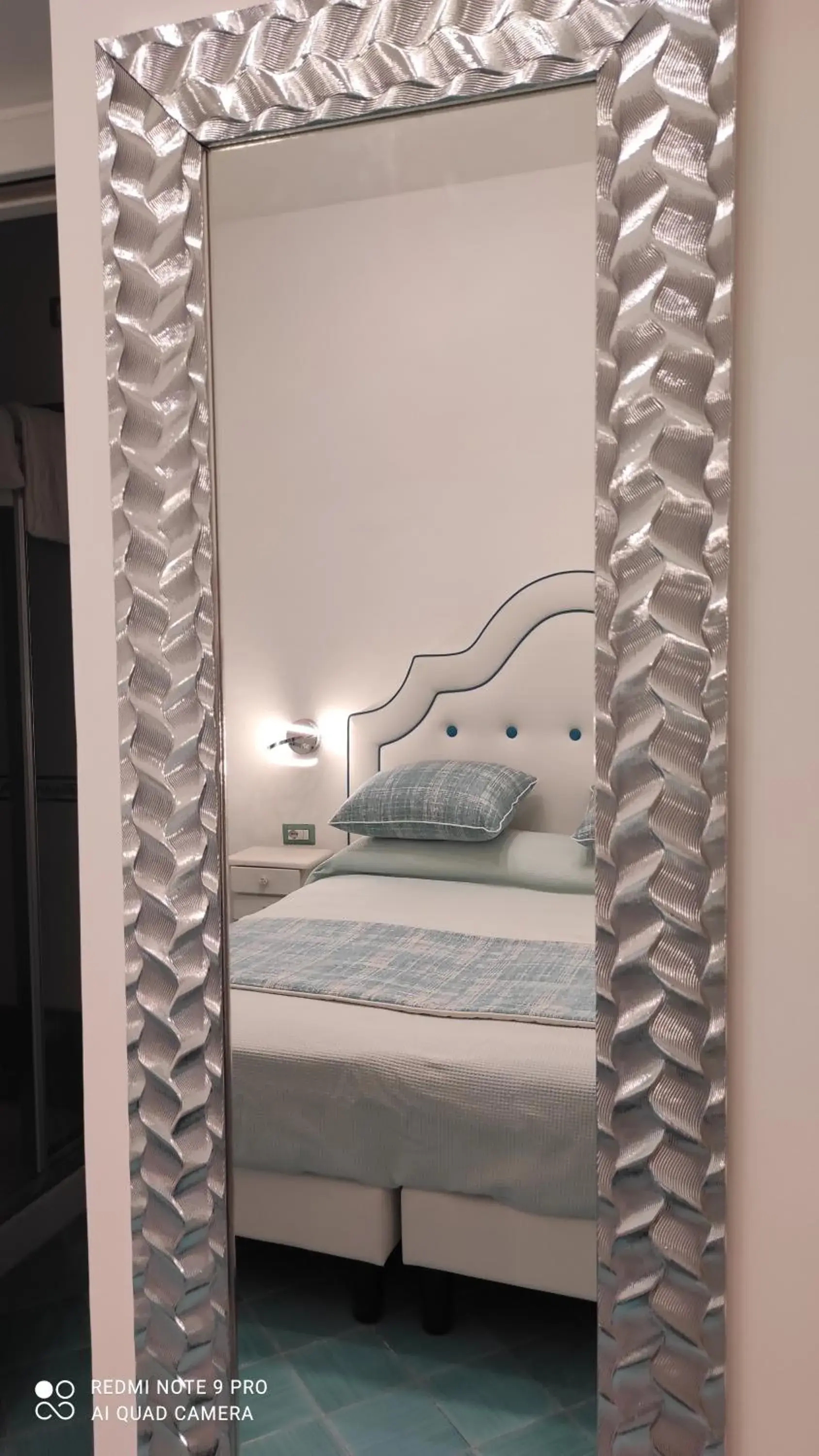 Photo of the whole room, Bed in Albergo S. Andrea