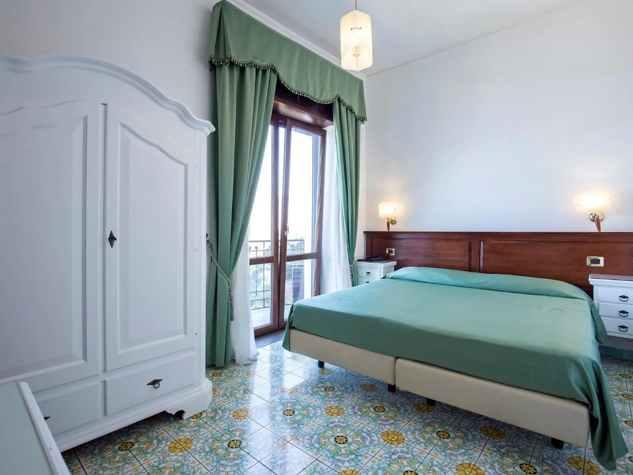 Bedroom, Bed in Grand Hotel La Panoramica