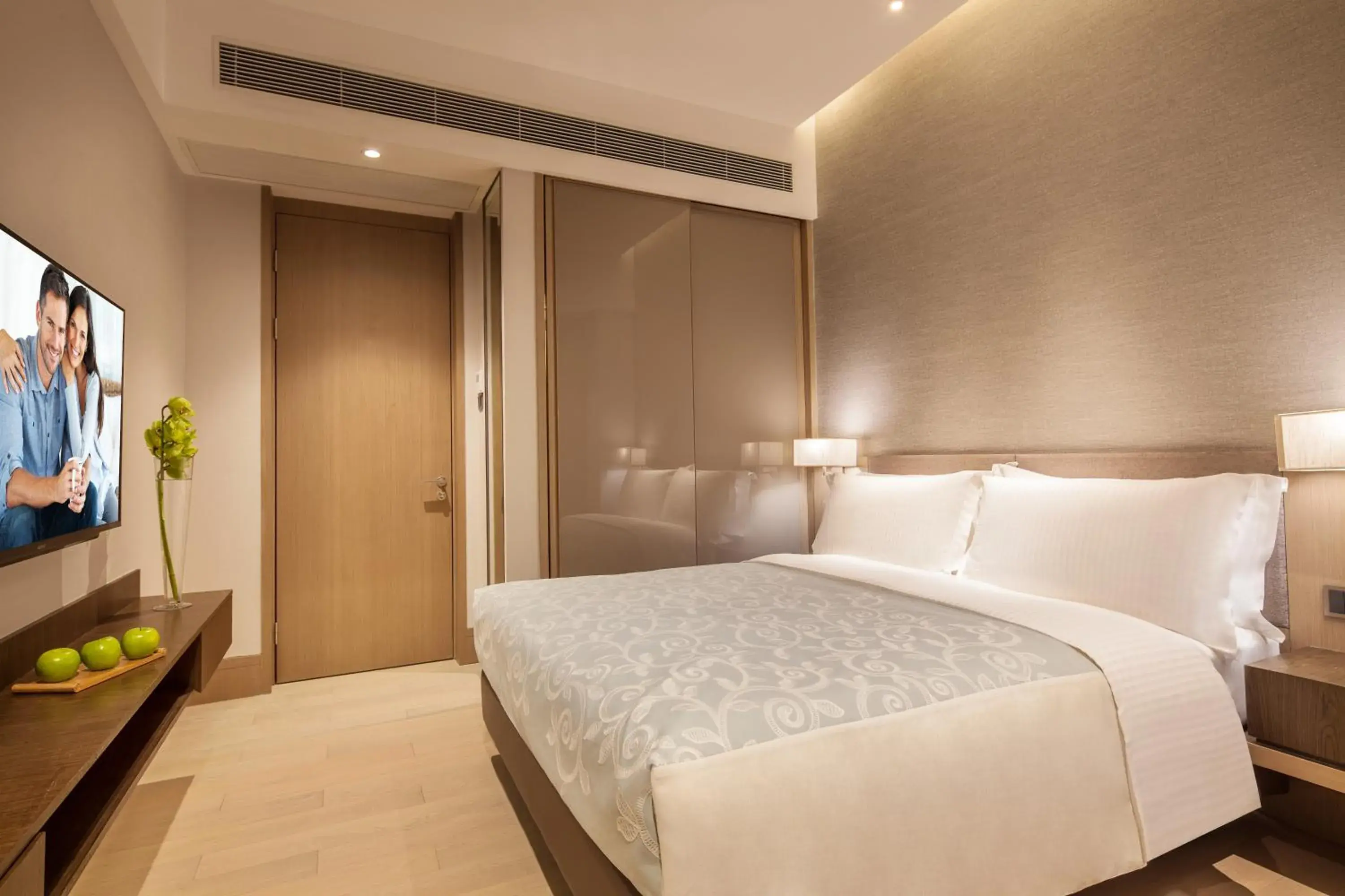 Bedroom, Bed in Ascott Raffles City Shenzhen