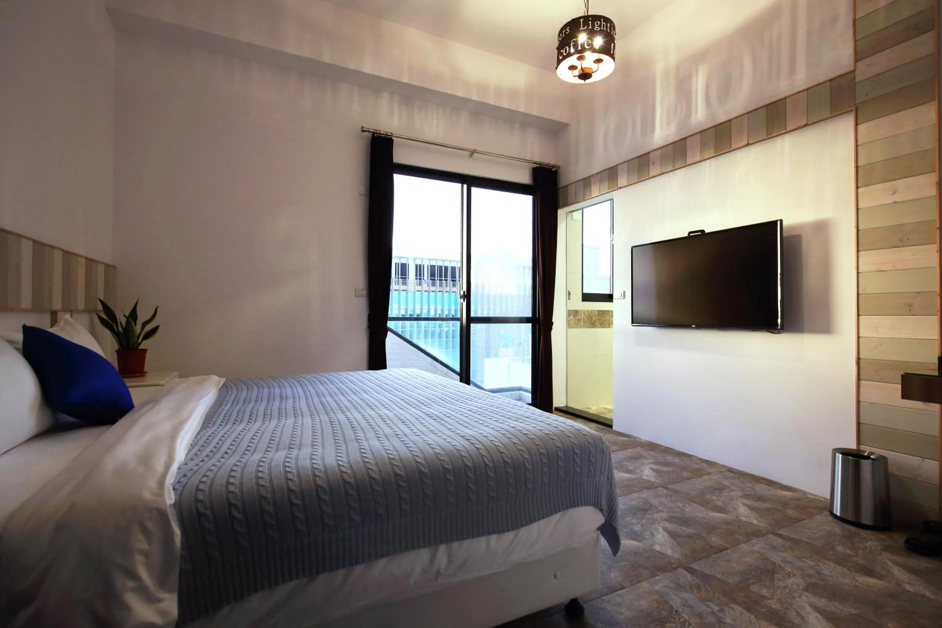 指南針民宿2178 & 工殿民宿2182