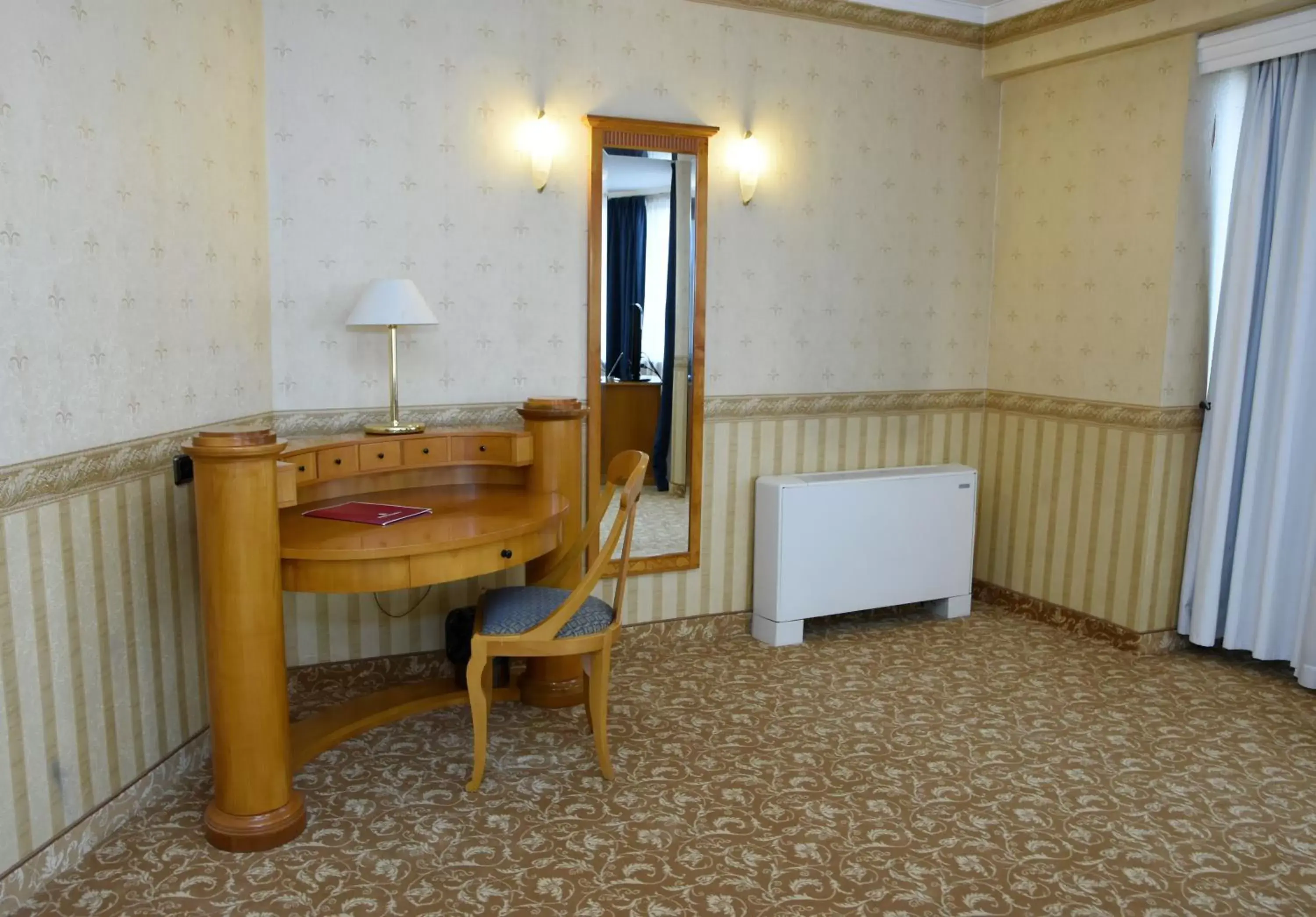 Photo of the whole room in Hotel Downtown - TOP location in the heart of Sofia city