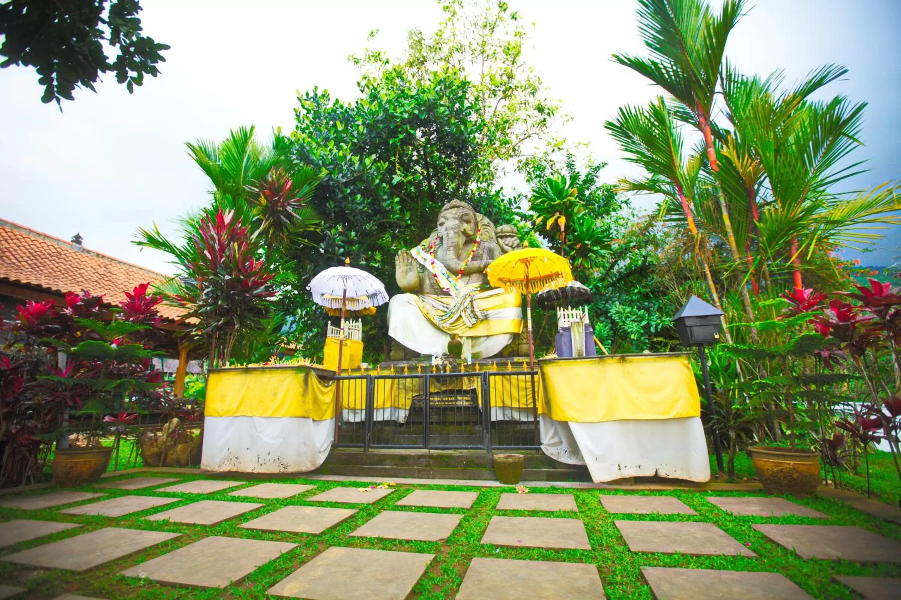 Nearby landmark in Padjadjaran Suites Resort and Convention Hotel