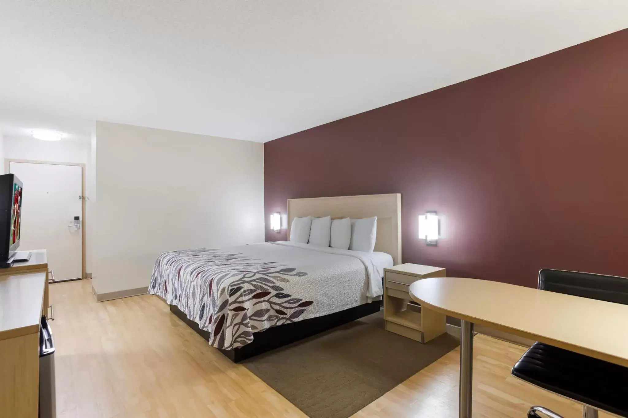 Photo of the whole room, Bed in Red Roof Inn London I-75 Photo of the whole room, Bed in Red Roof Inn London I-75