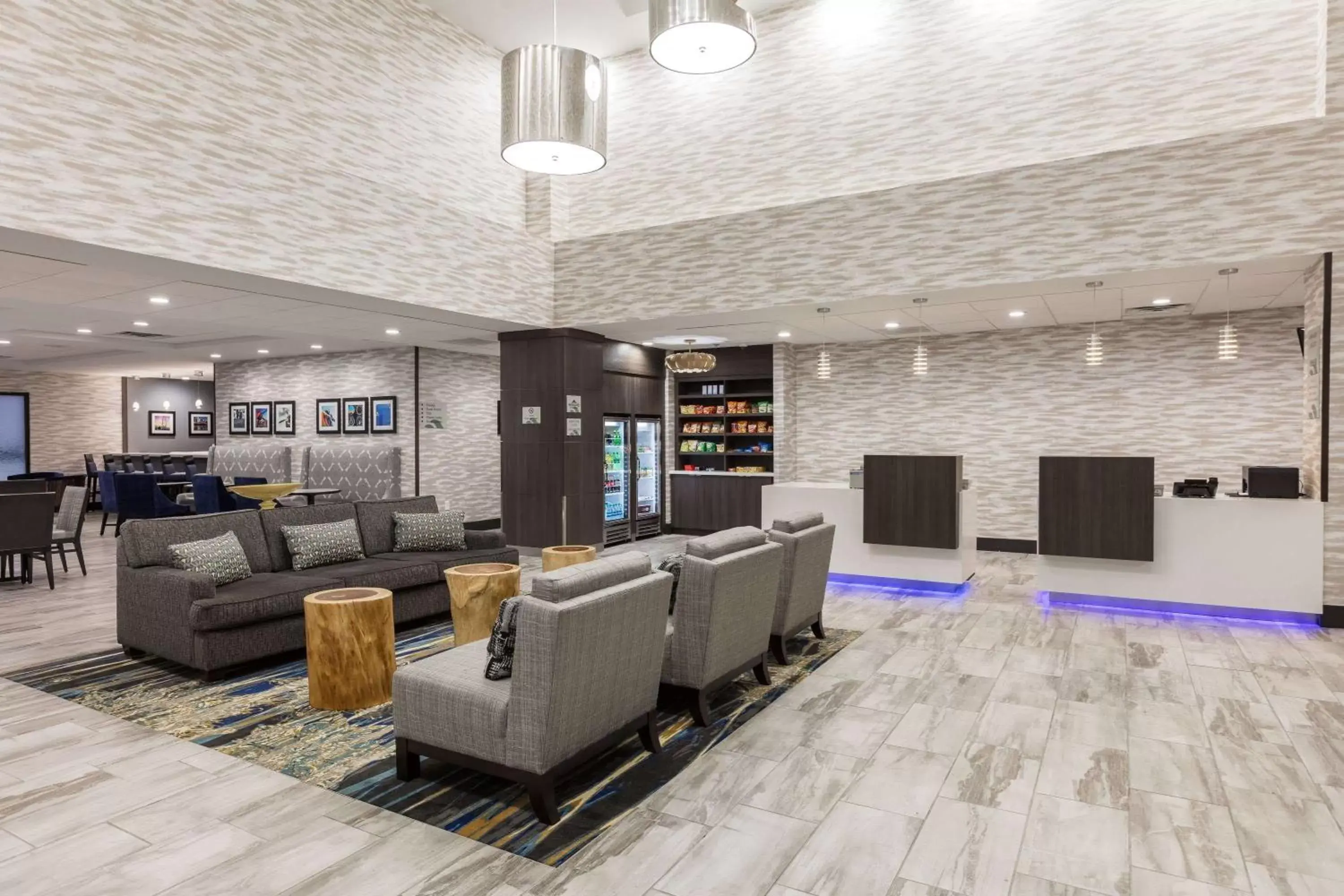 Lobby or reception in Wingate by Wyndham Dallas Love Field