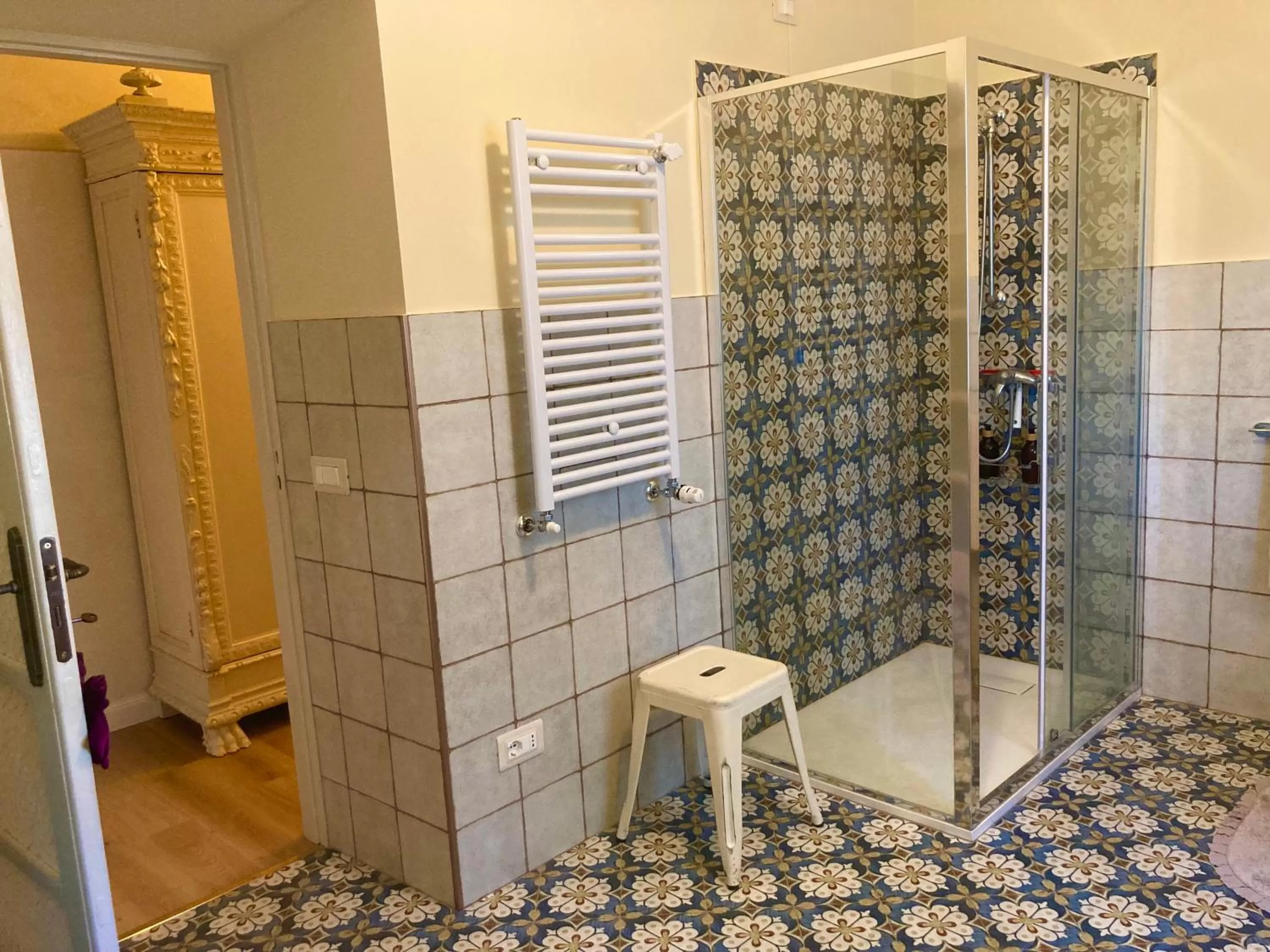 Bathroom in MANZONI37