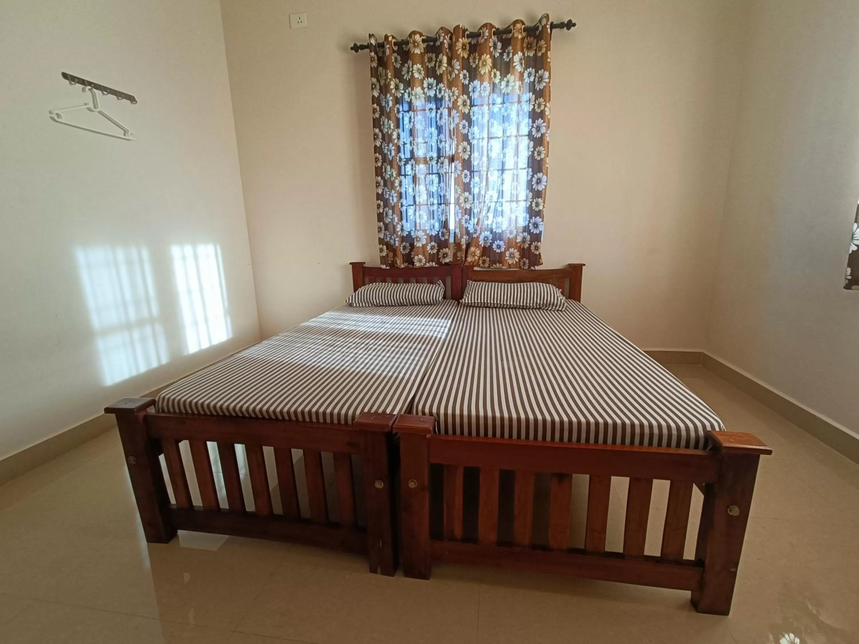 Bedroom, Bed in Shantham Service Apartments