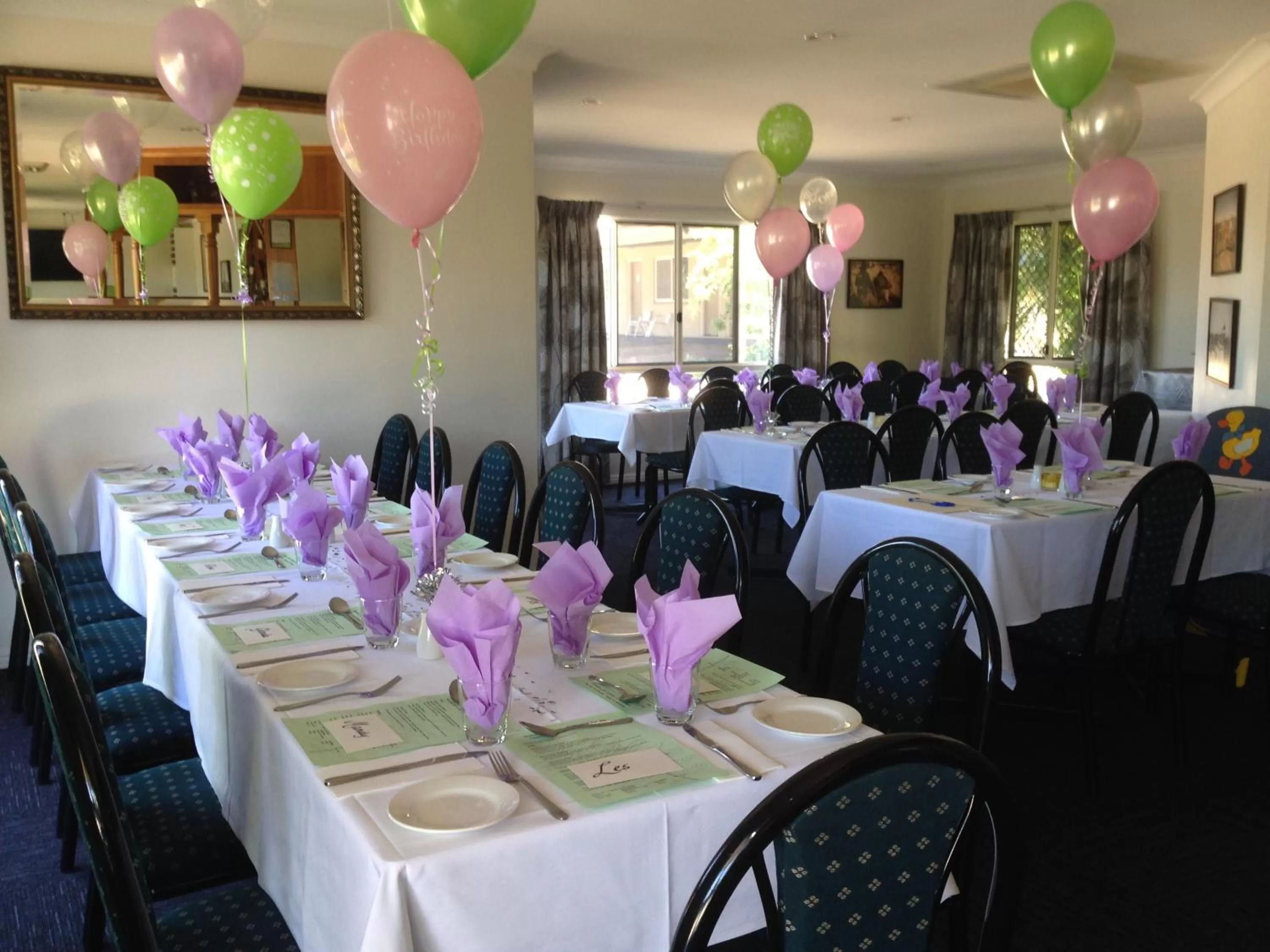 Restaurant/places to eat in Rocky Gardens Motor Inn Rockhampton