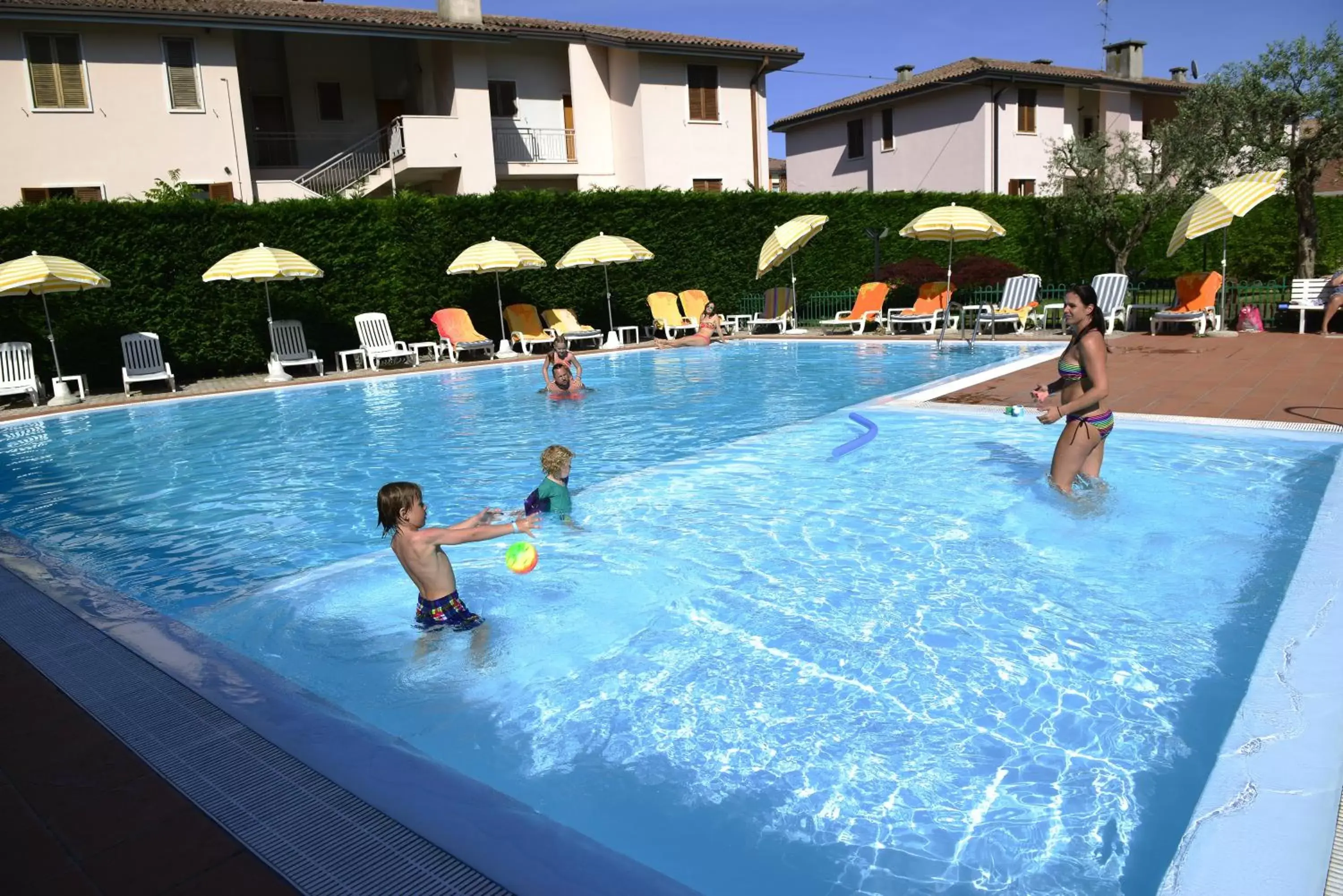 Day, Swimming Pool in Hotel Bella Peschiera