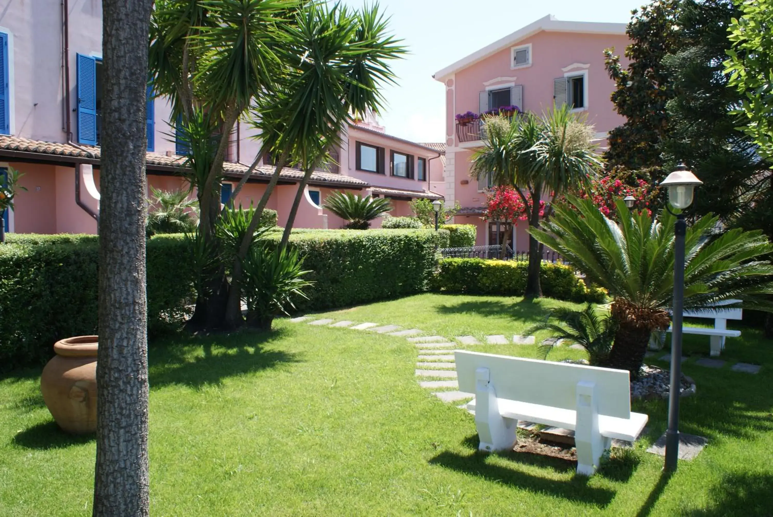 Facade/entrance, Garden in Hotel Ristorante Borgo La Tana