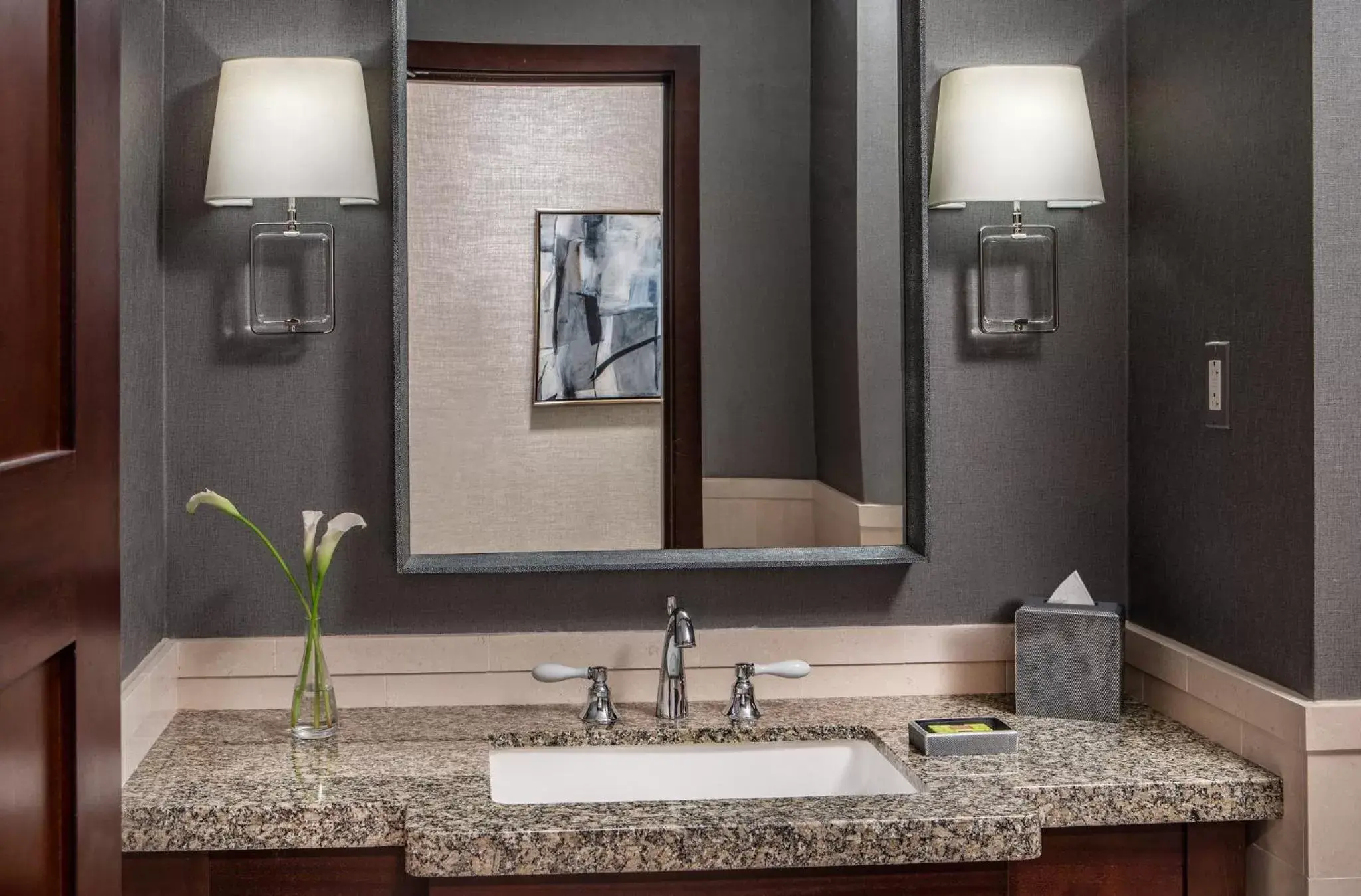 Photo of the whole room, Bathroom in InterContinental Boston, an IHG Hotel