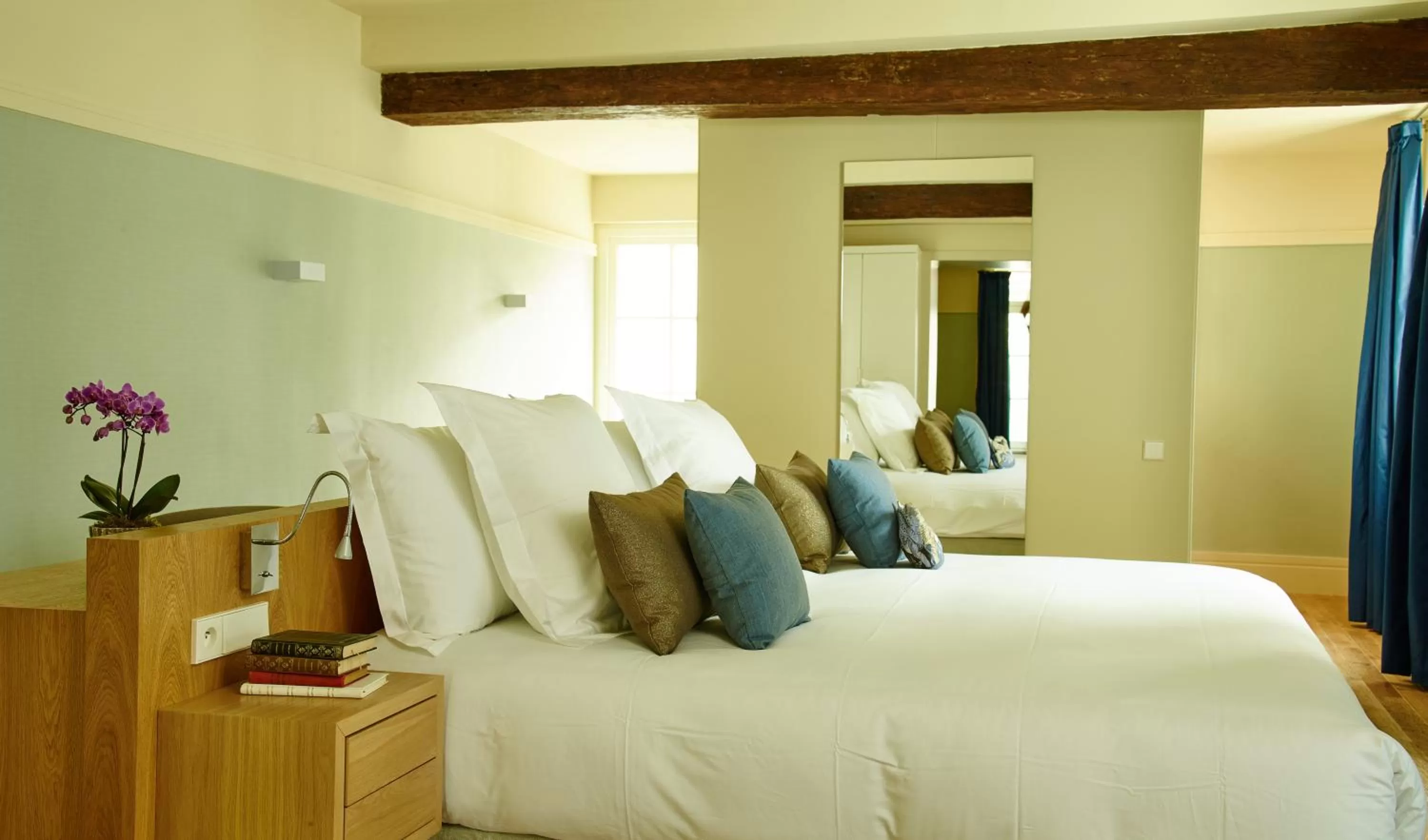 Bedroom, Bed in Hôtel de Cavoye